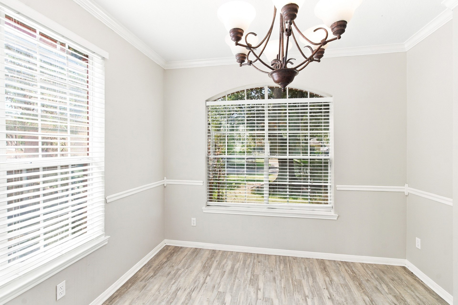 2208 Palm Lagoon Drive Property Photo 4