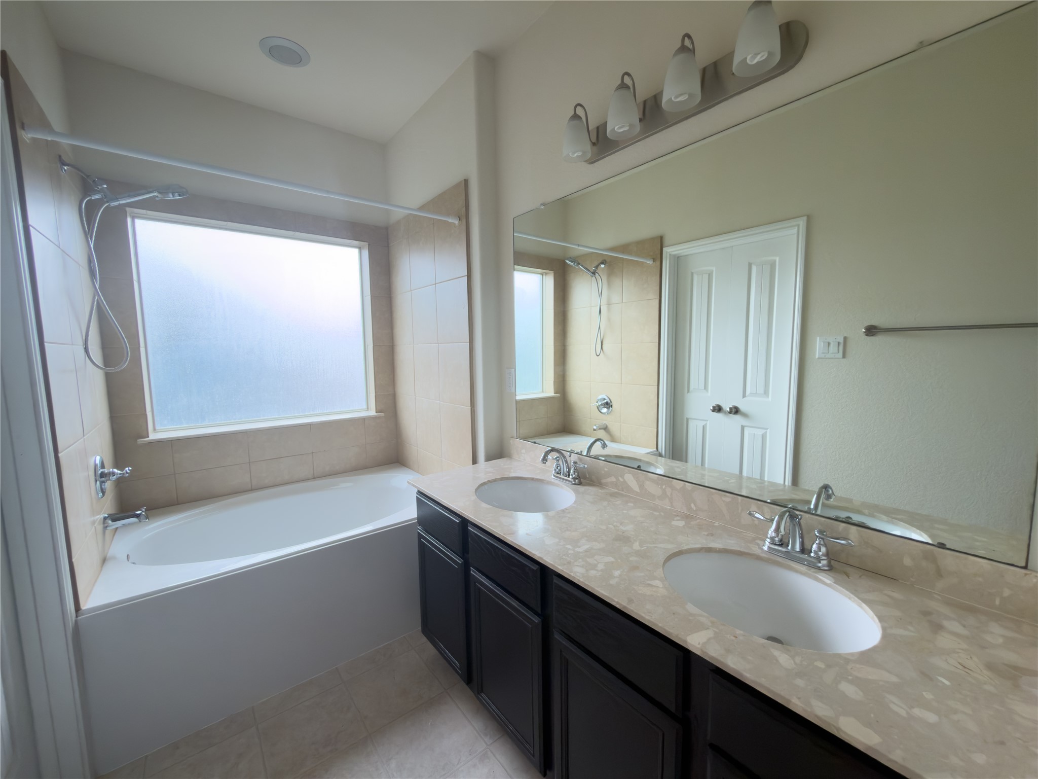 17035 Amarose Drive Property Photo 15