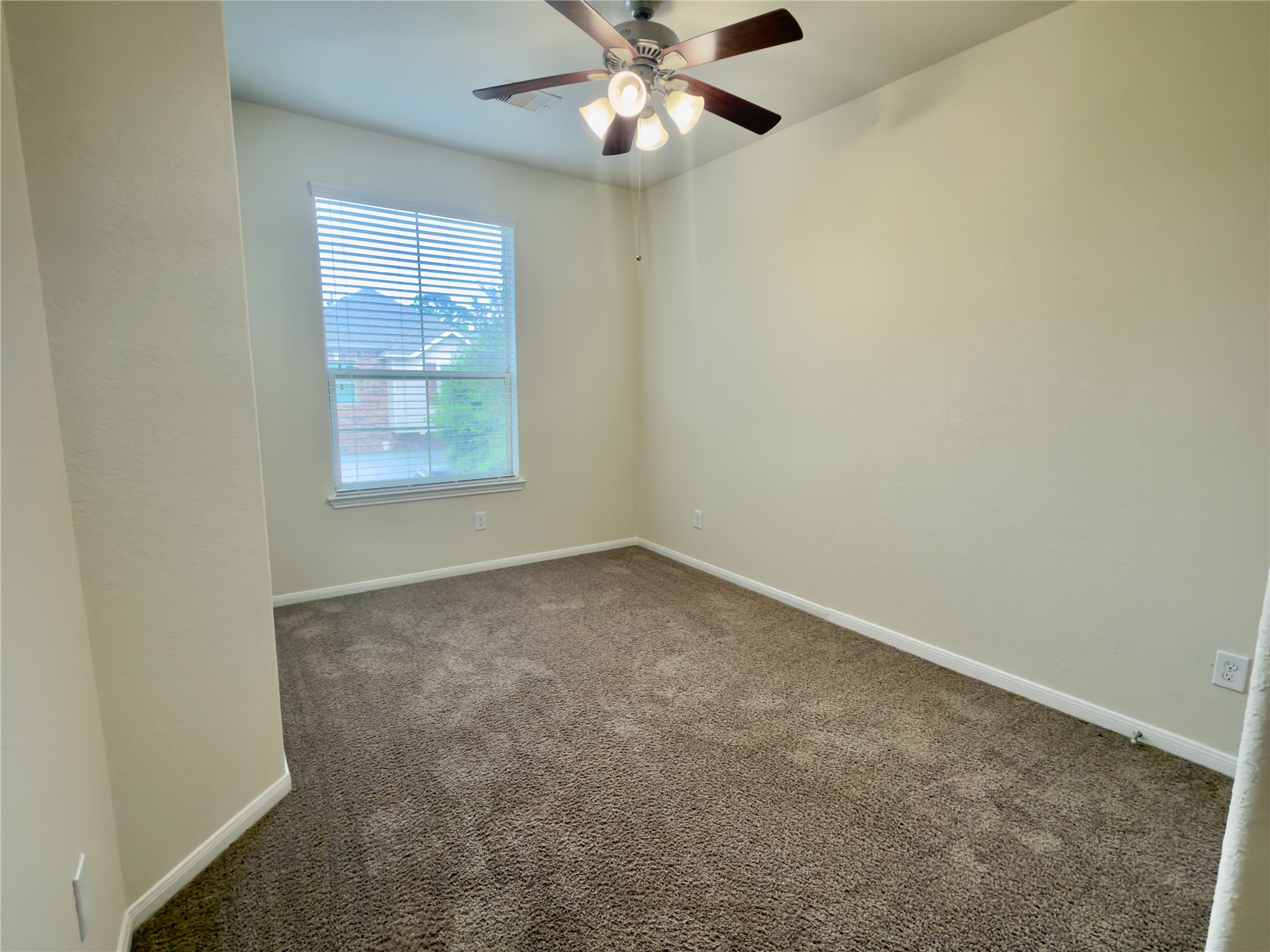 17035 Amarose Drive Property Photo 17