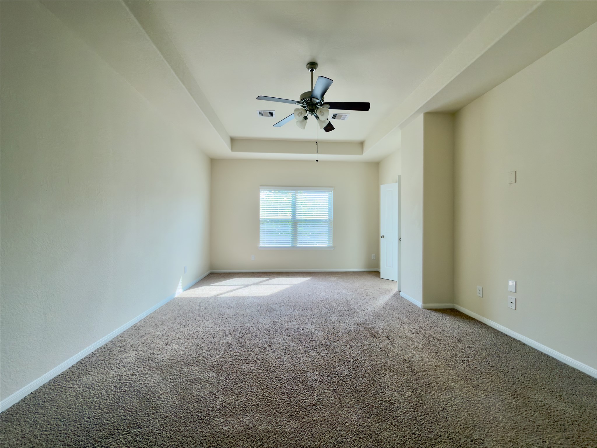17035 Amarose Drive Property Photo 19