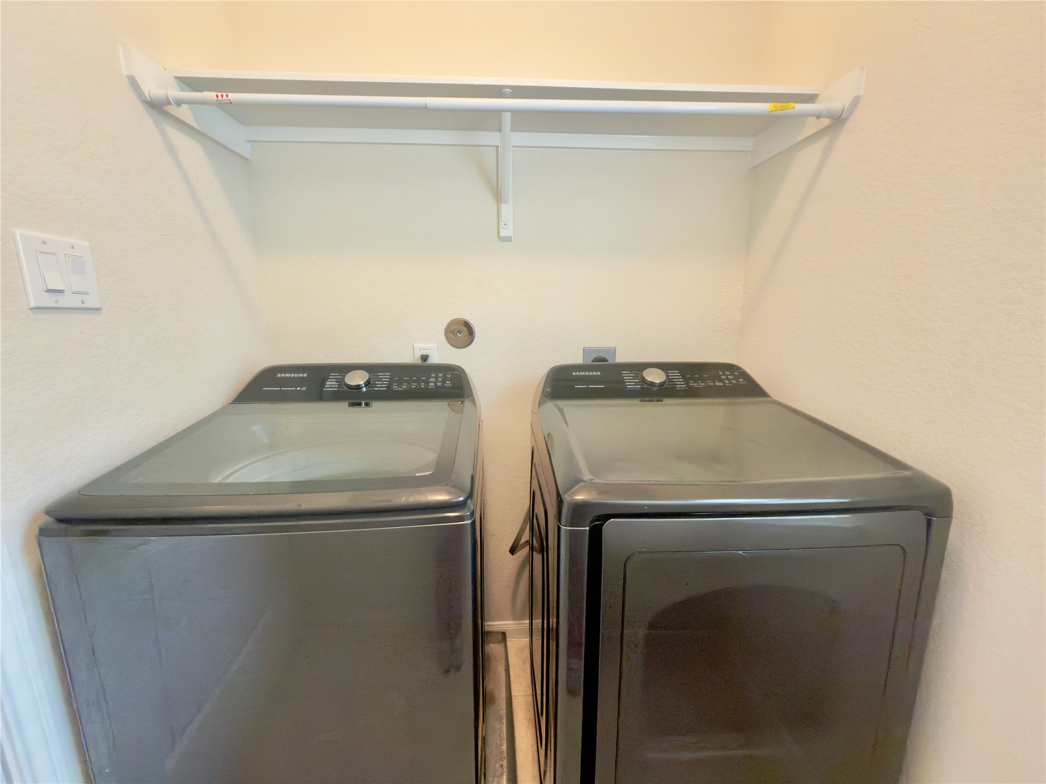 17035 Amarose Drive Property Photo 24