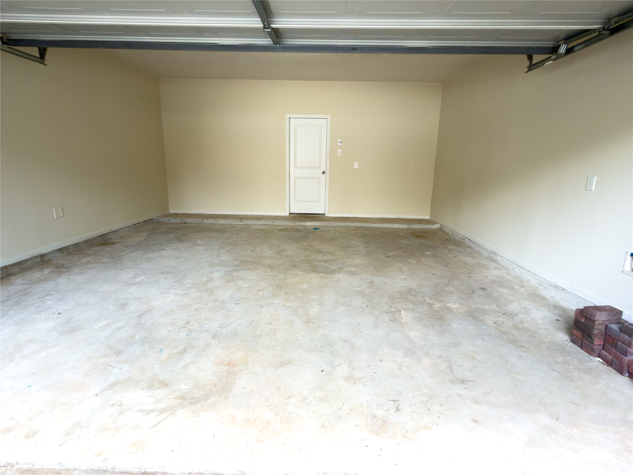 17035 Amarose Drive Property Photo 31