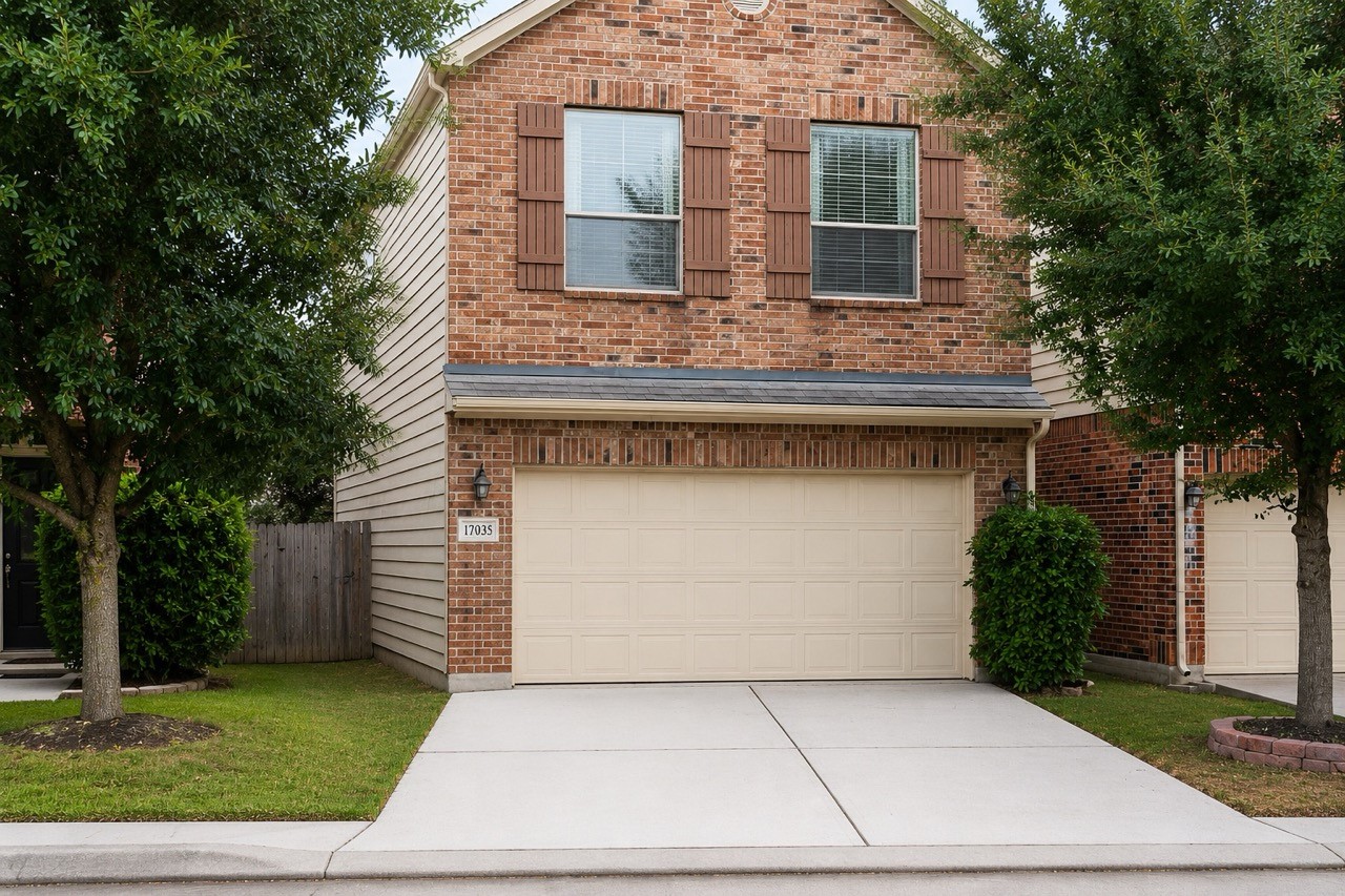 17035 Amarose Drive Property Photo 32
