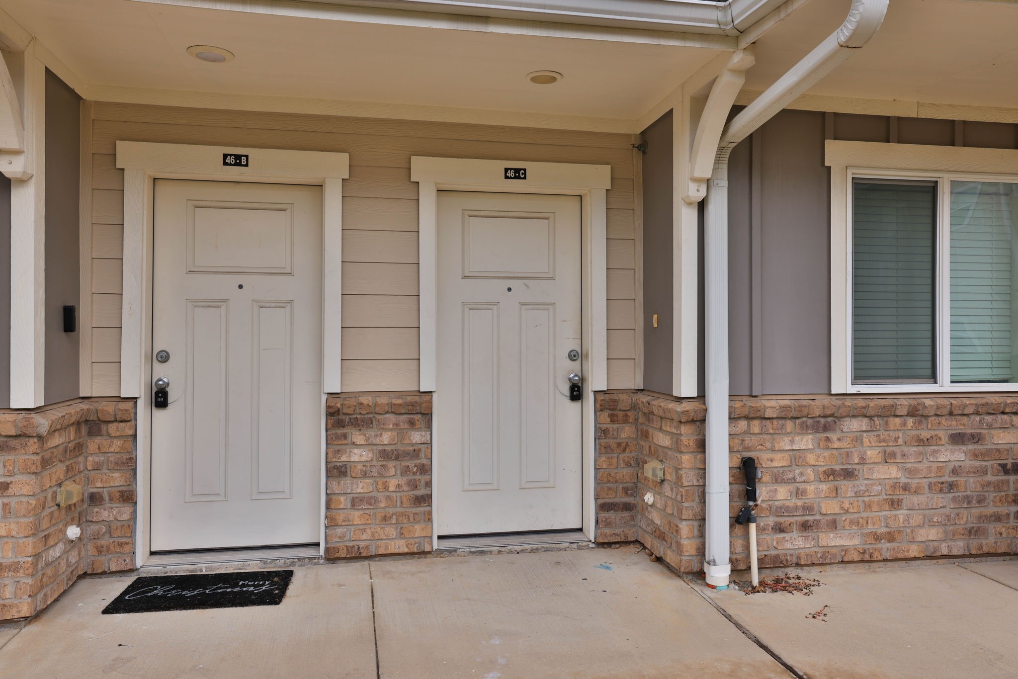 21155 Gosling Road 46 C Property Photo 3