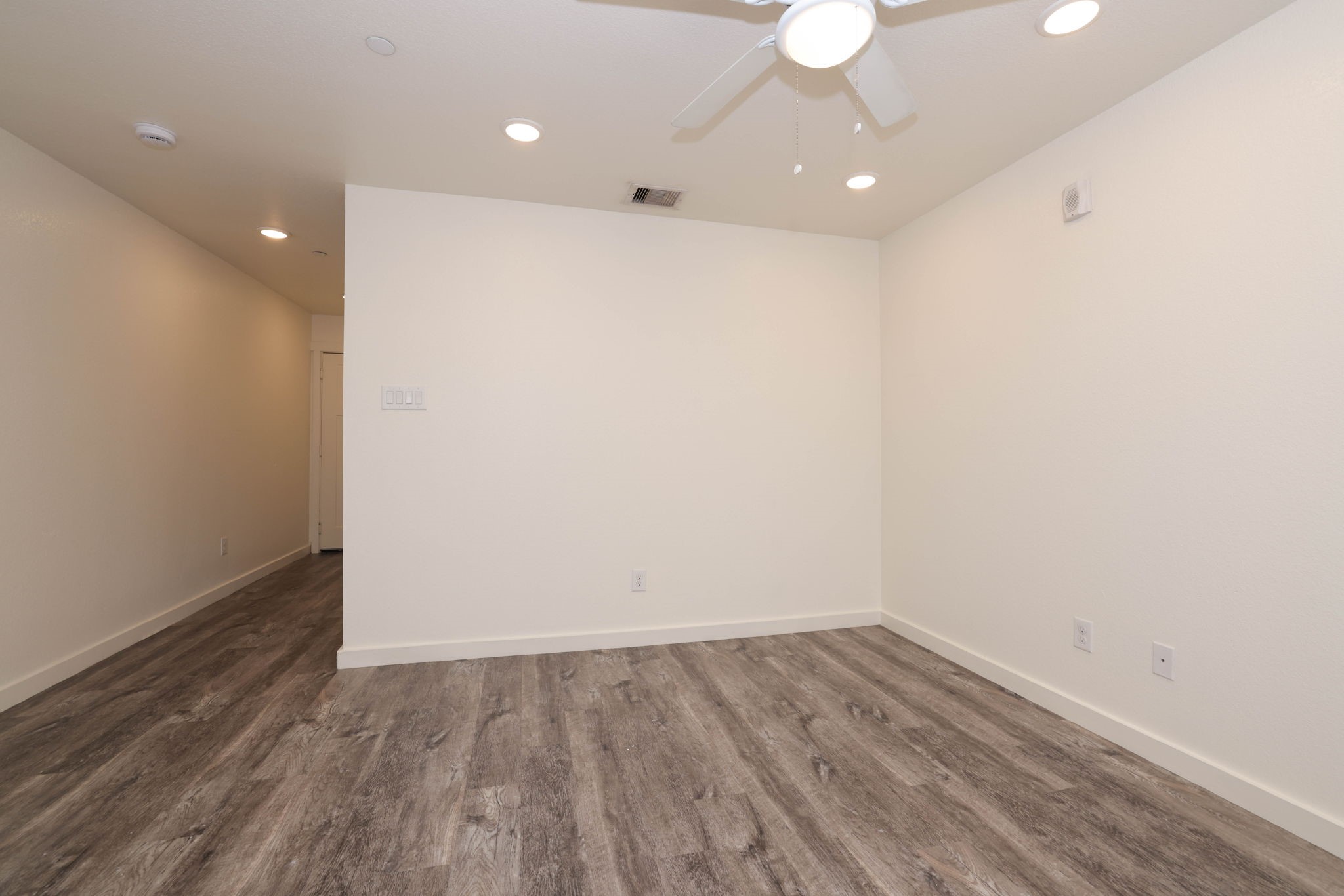 21155 Gosling Road 46 C Property Photo 6