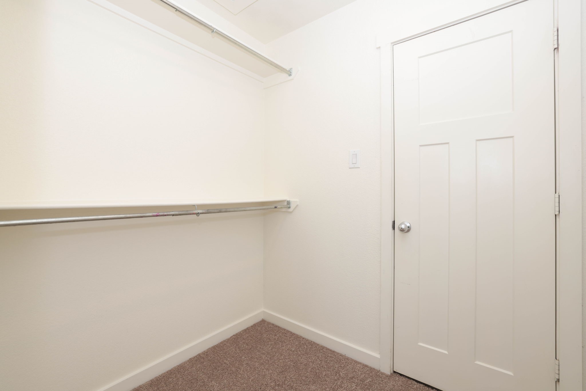 21155 Gosling Road 46 C Property Photo 15