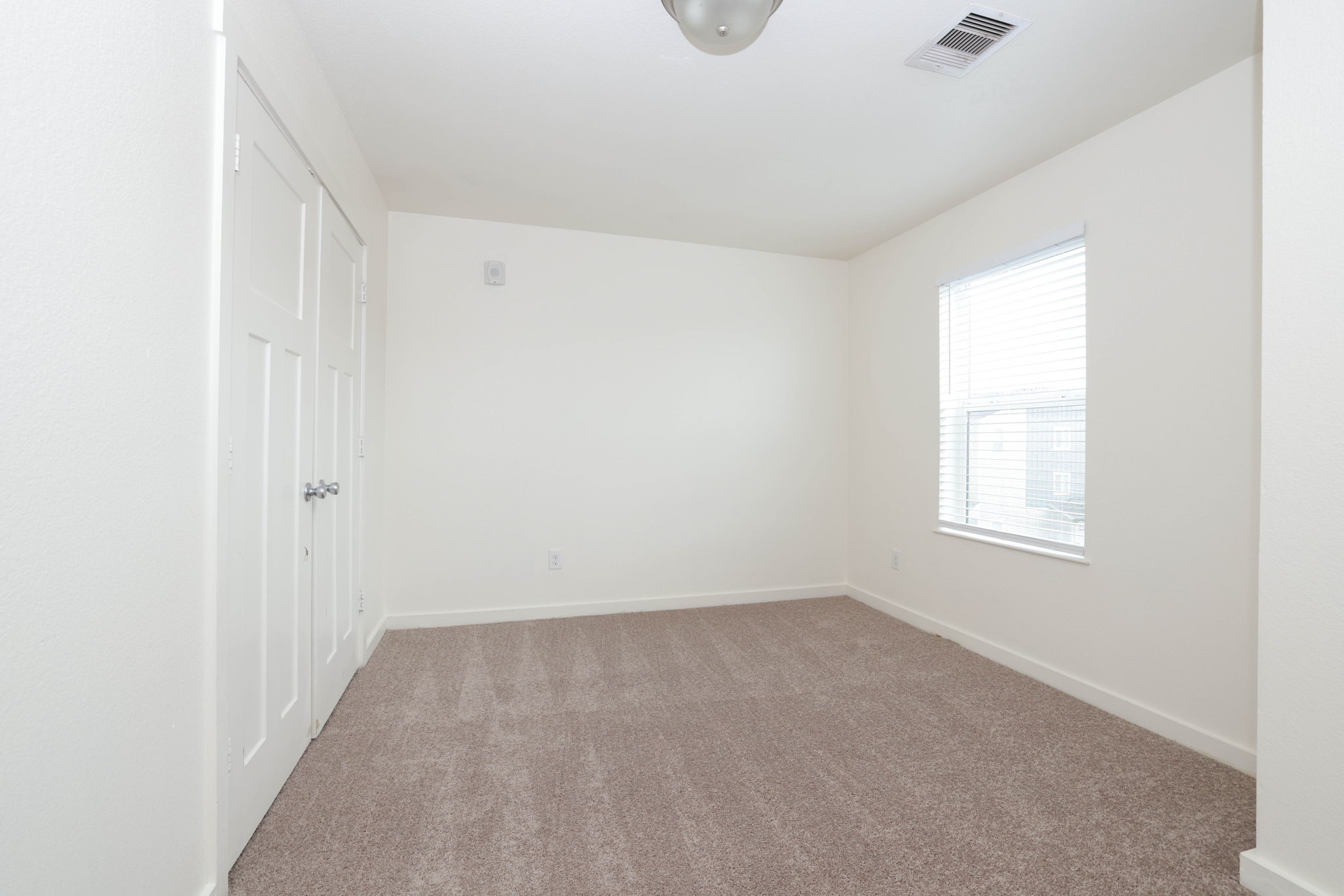 21155 Gosling Road 46 C Property Photo 16