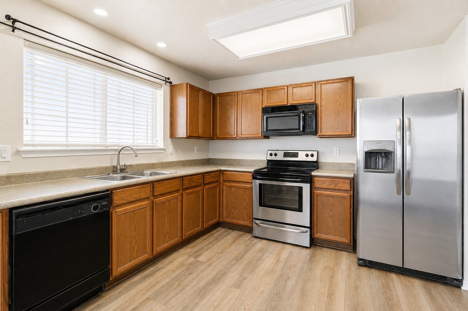 5423 Spring Walk Property Photo 6