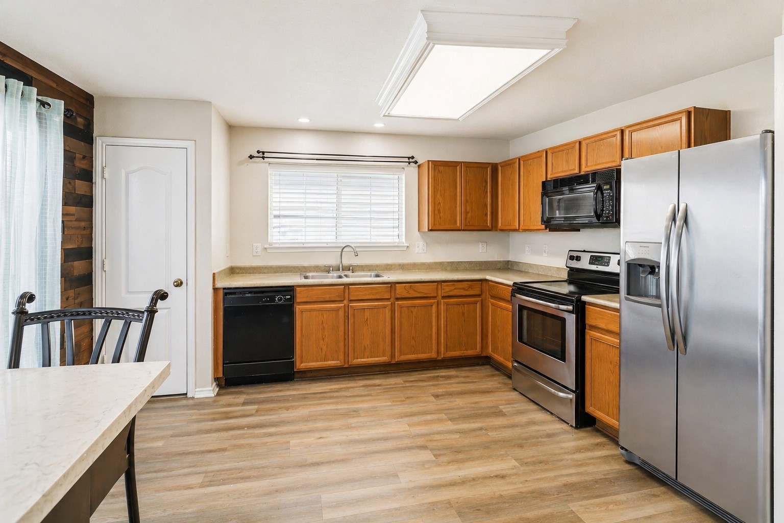 5423 Spring Walk Property Photo 7