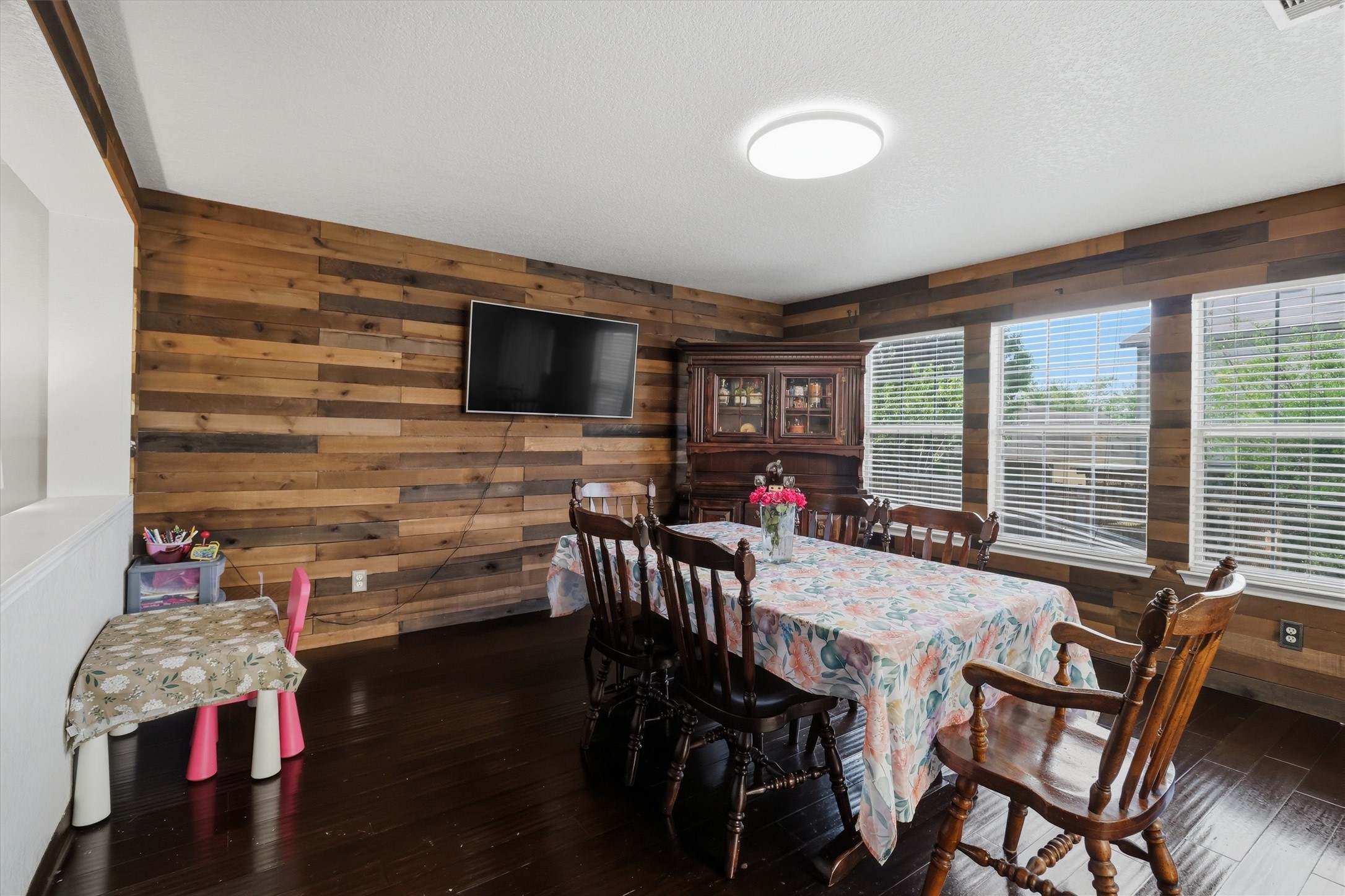 5423 Spring Walk Property Photo 9