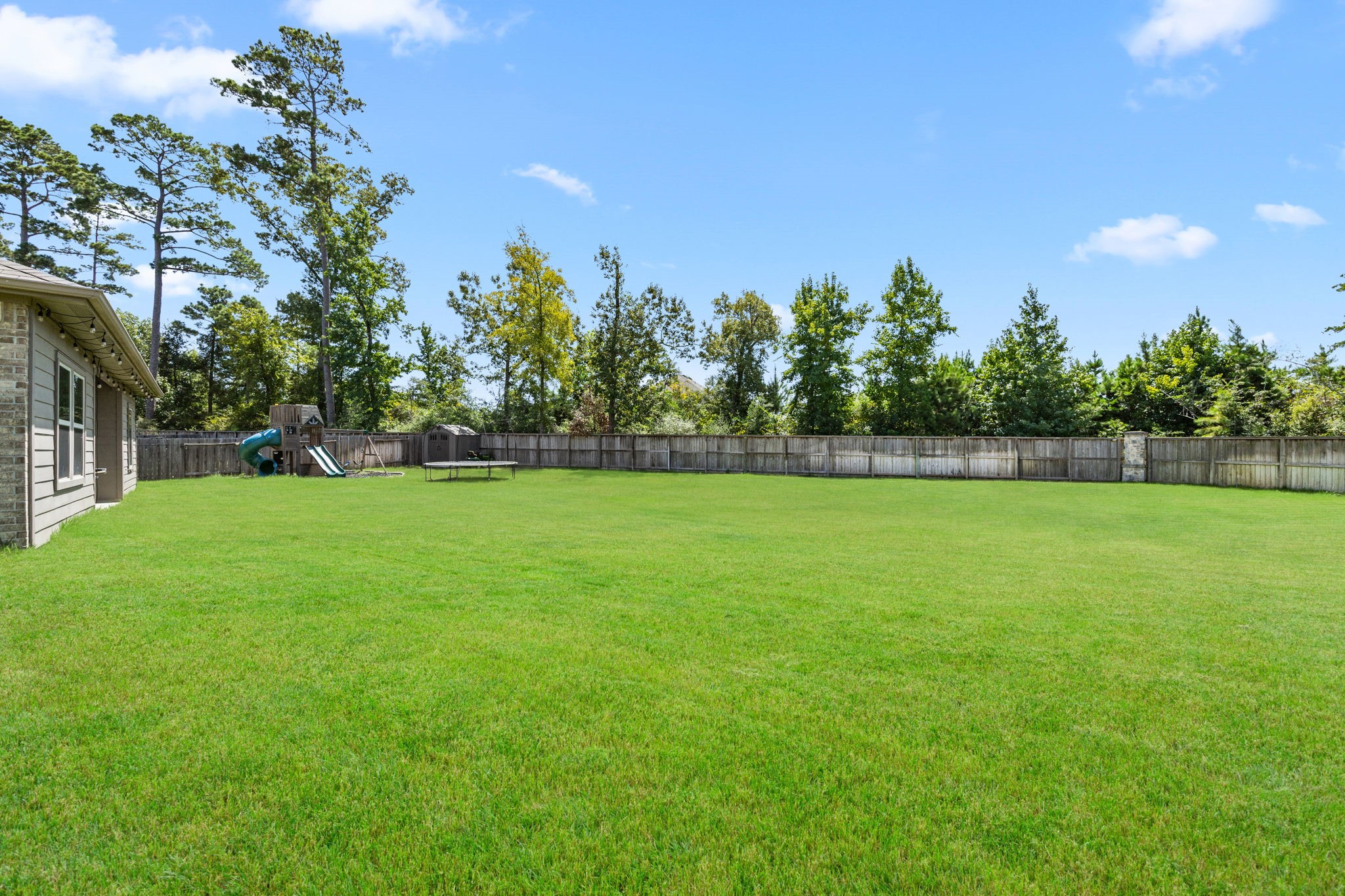14161 Redwood Forest Trail Property Photo 22