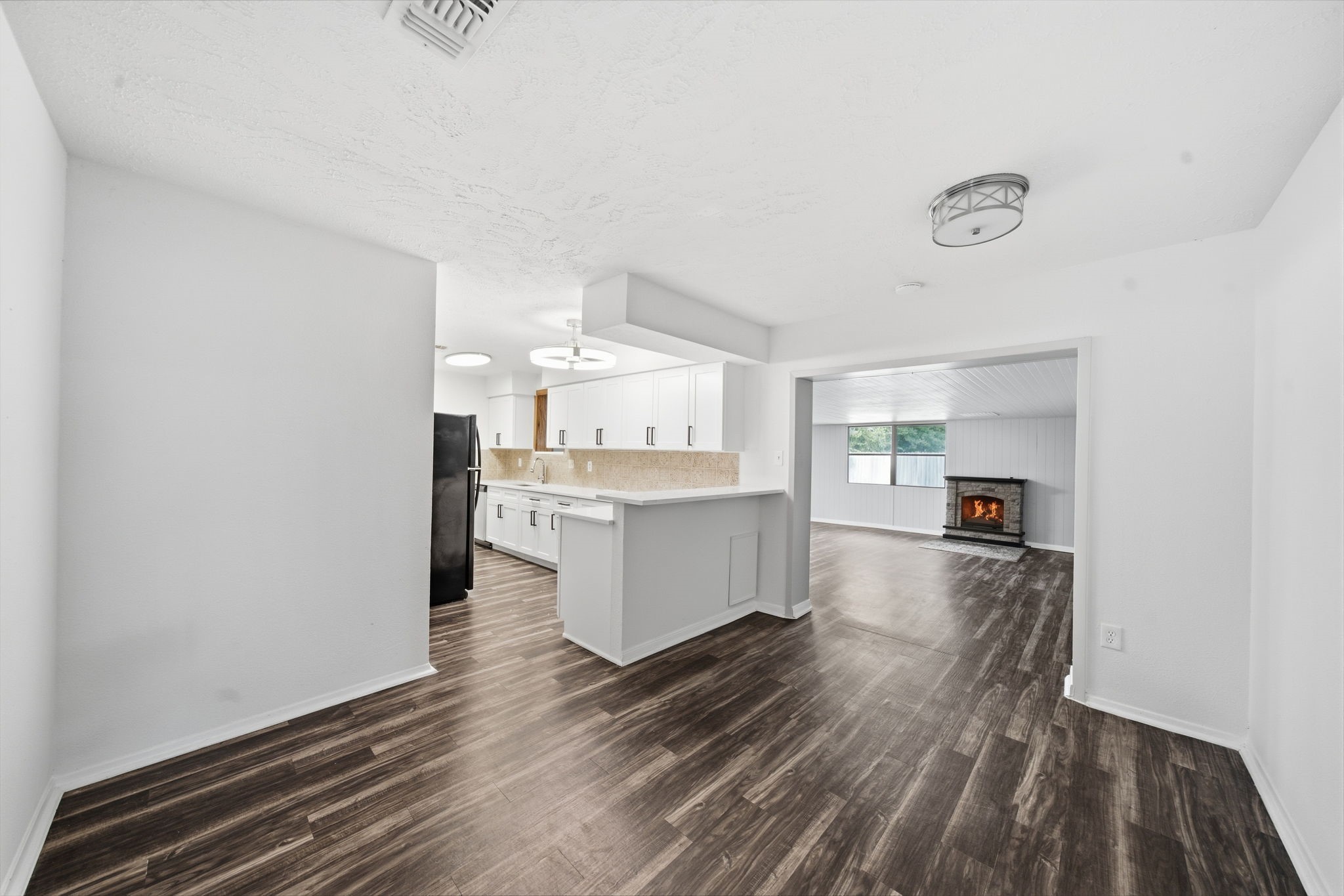 802 E Stadium Court Property Photo 11