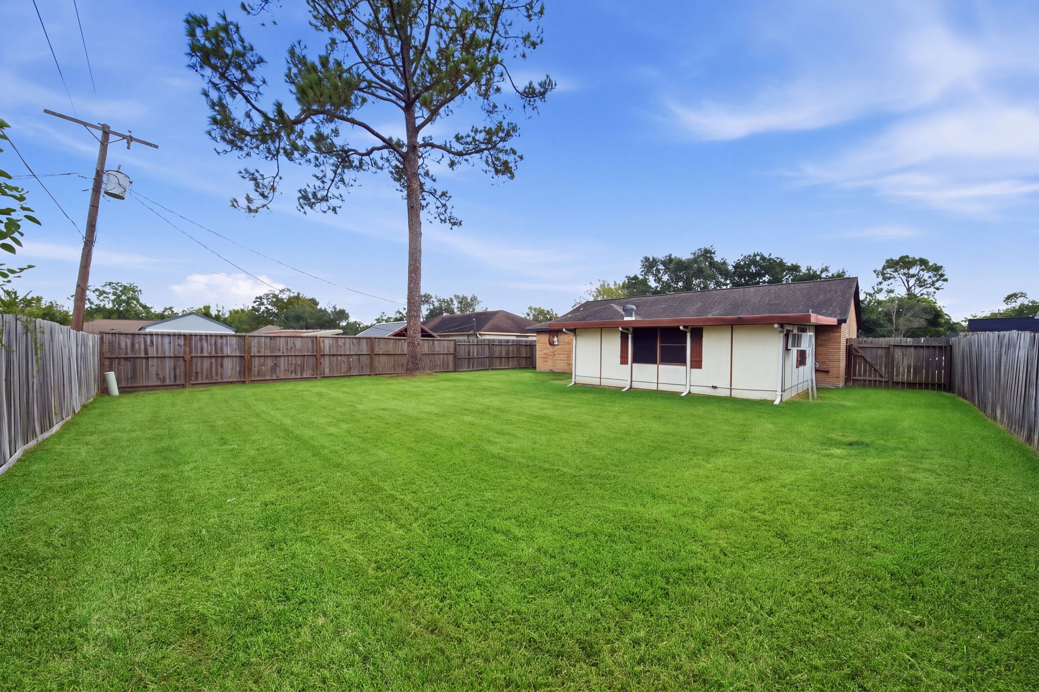802 E Stadium Court Property Photo 26