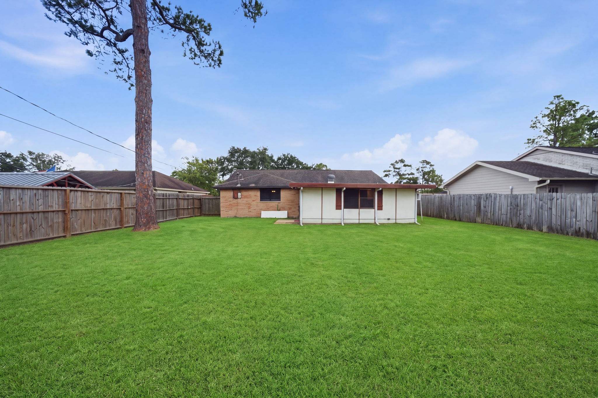 802 E Stadium Court Property Photo 27