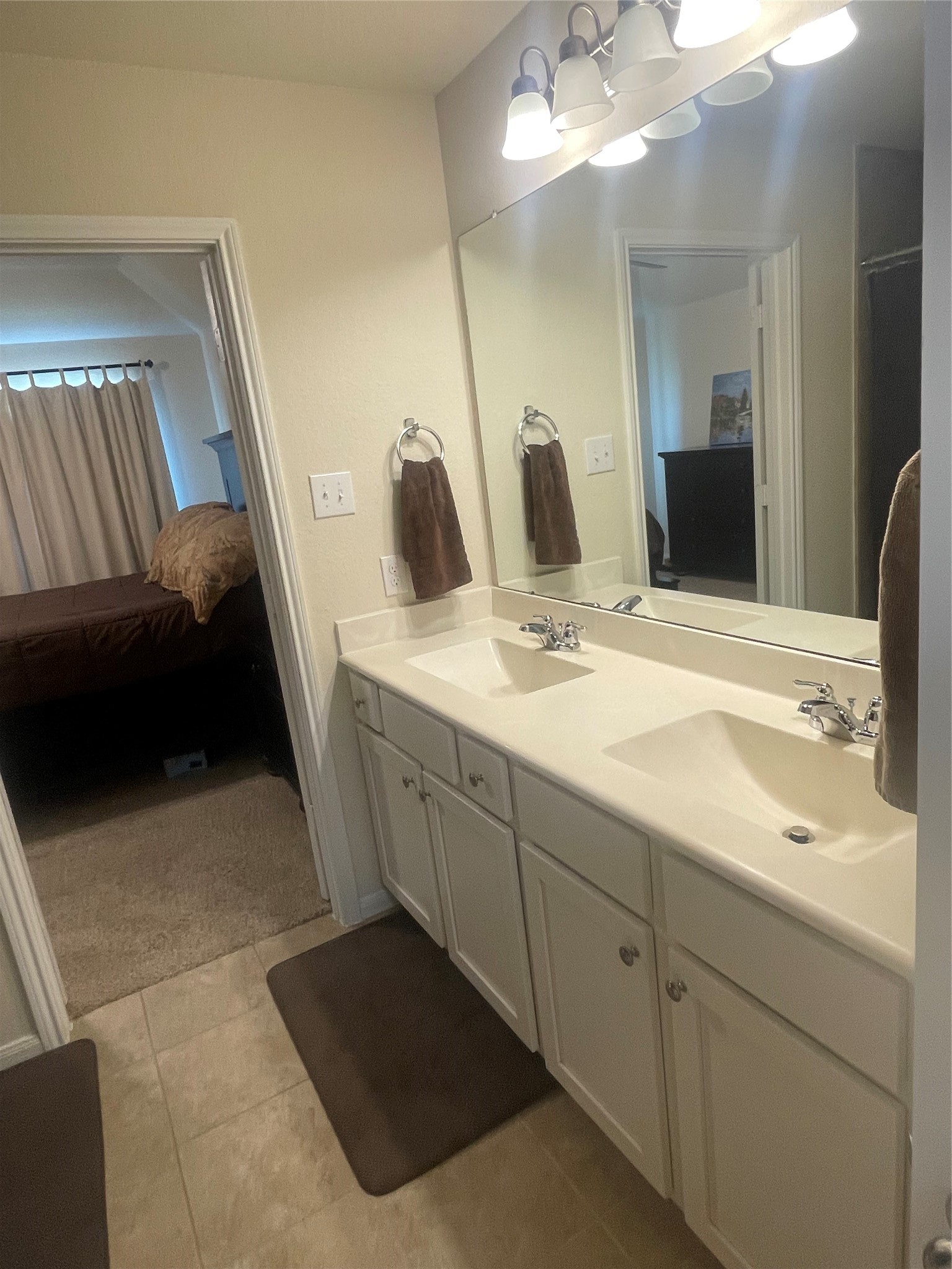 5514 Clarendon Hills Court Property Photo 25