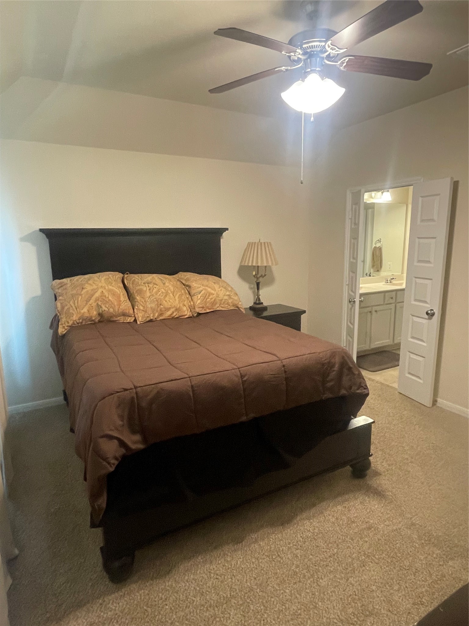 5514 Clarendon Hills Court Property Photo 28