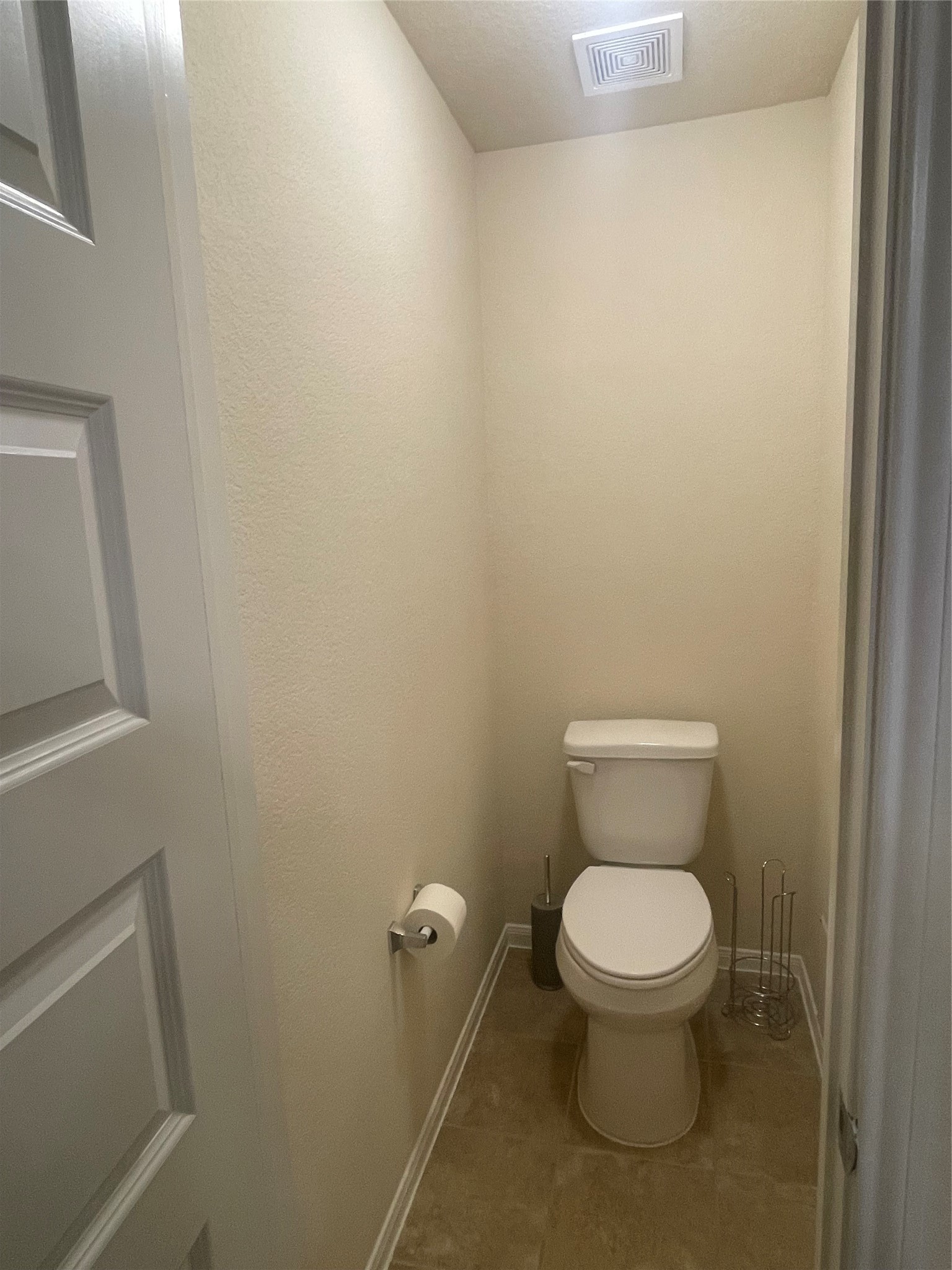 5514 Clarendon Hills Court Property Photo 31