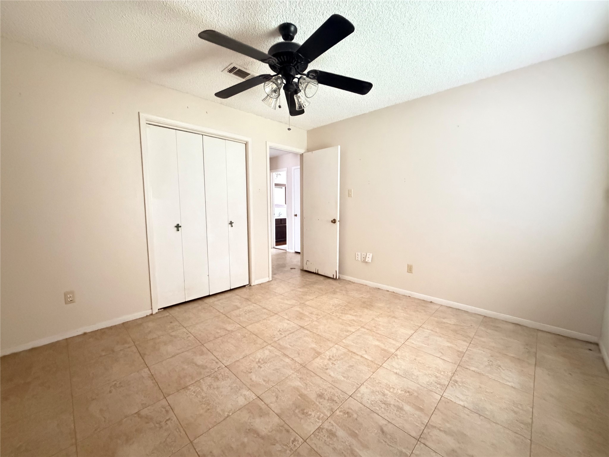 804 Driftwood Street Property Photo 13