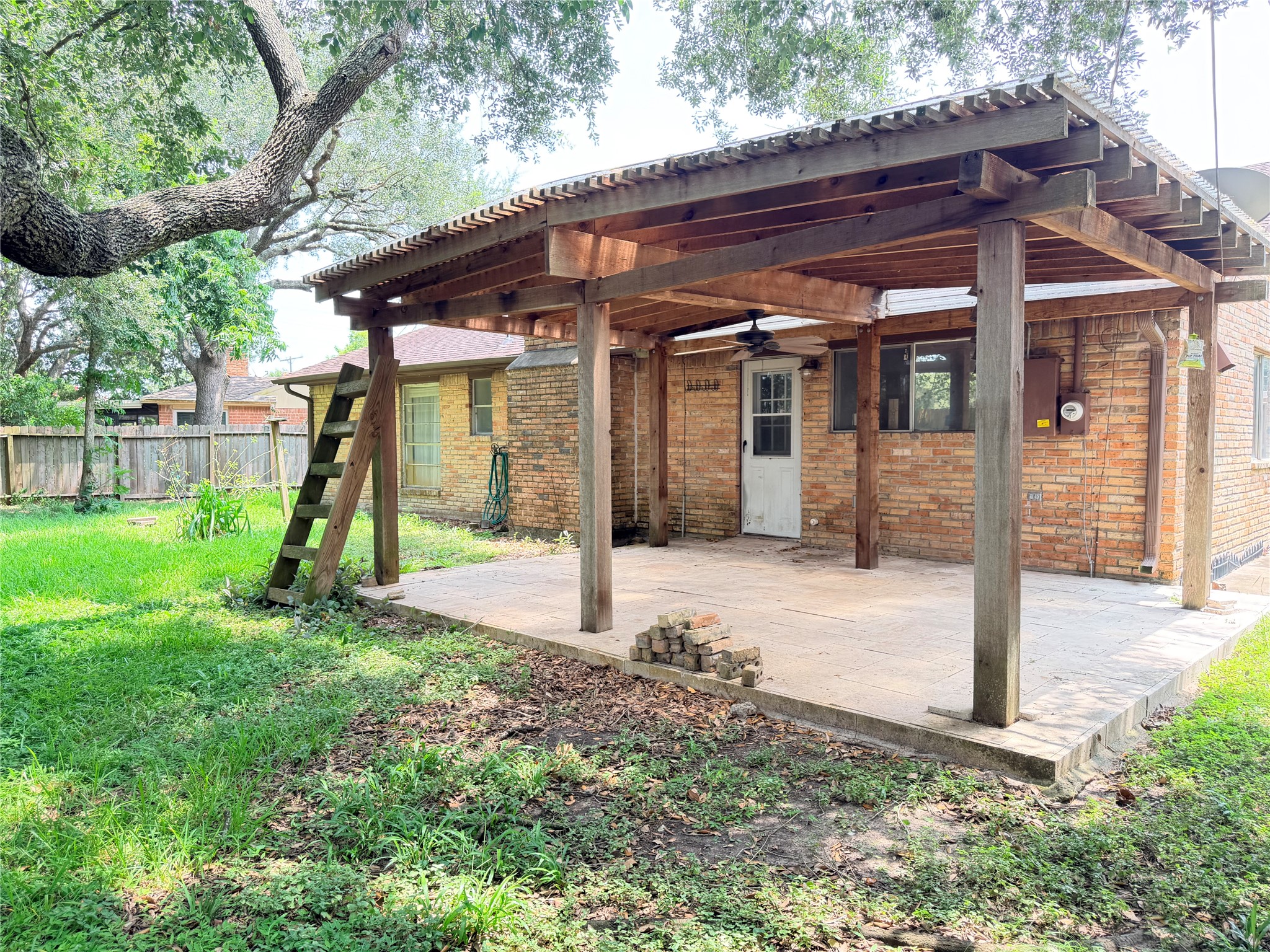 804 Driftwood Street Property Photo 20