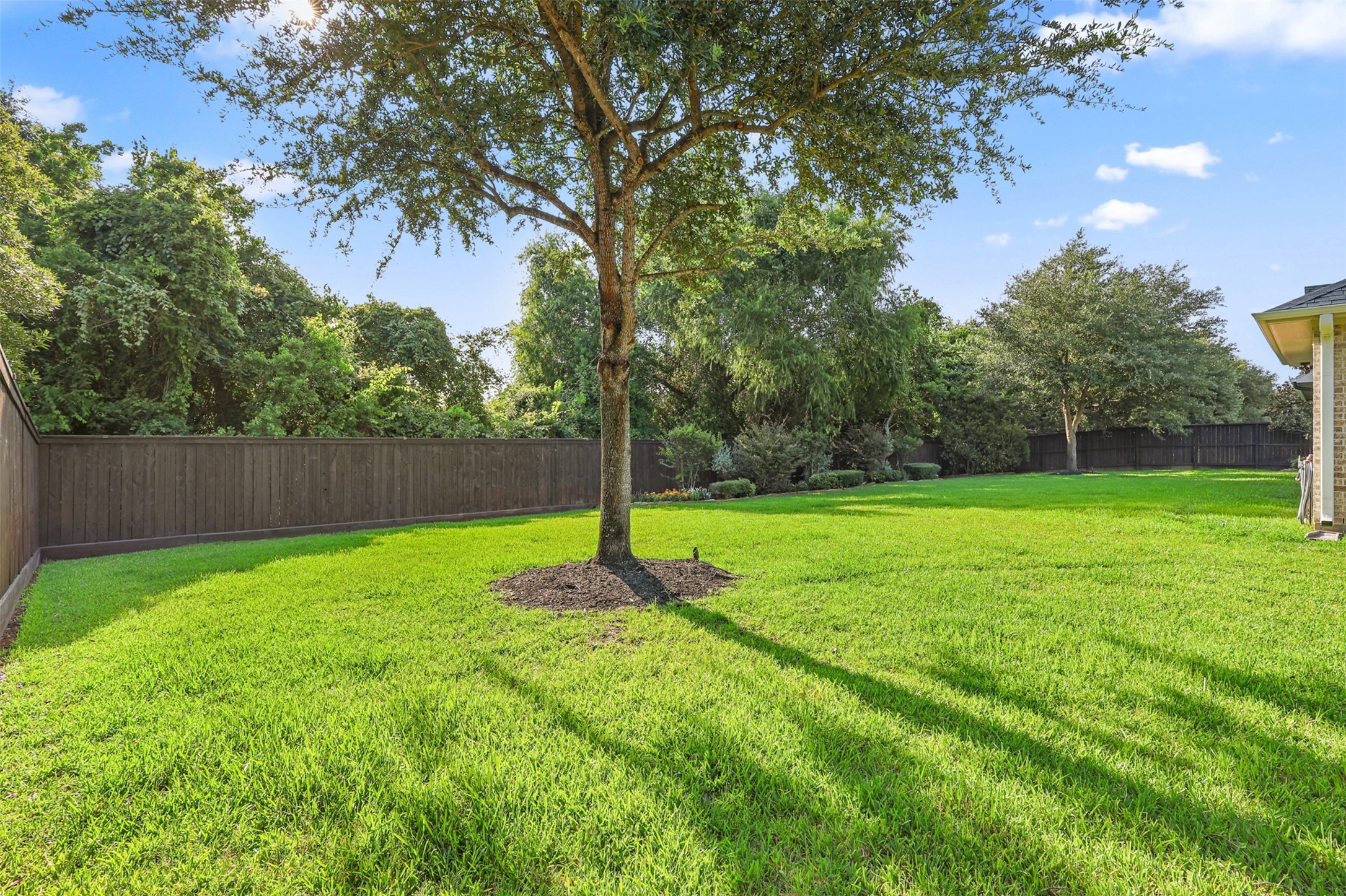 17707 Country Cove Property Photo 36