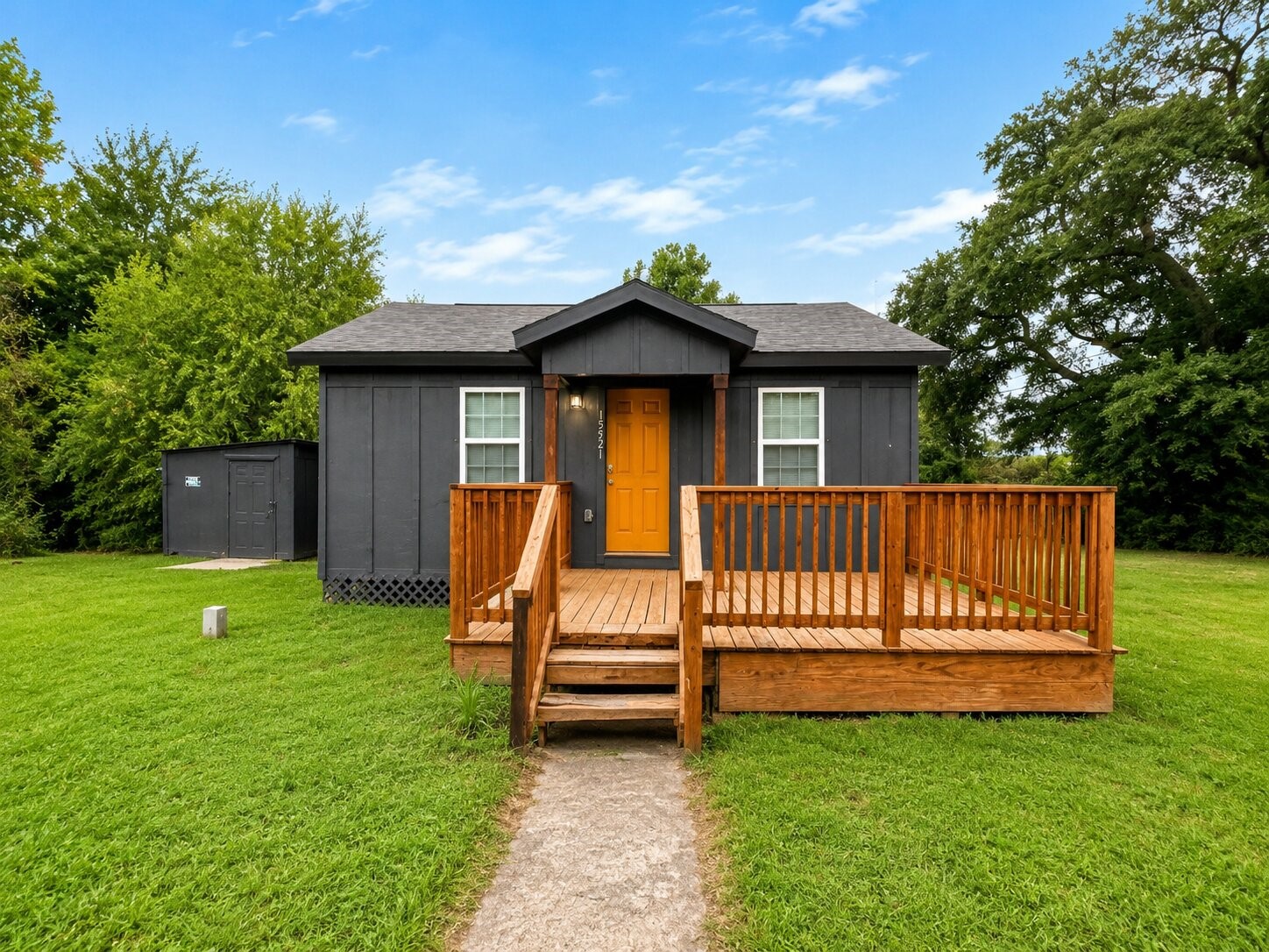 15521 Highway 6 Property Photo 1