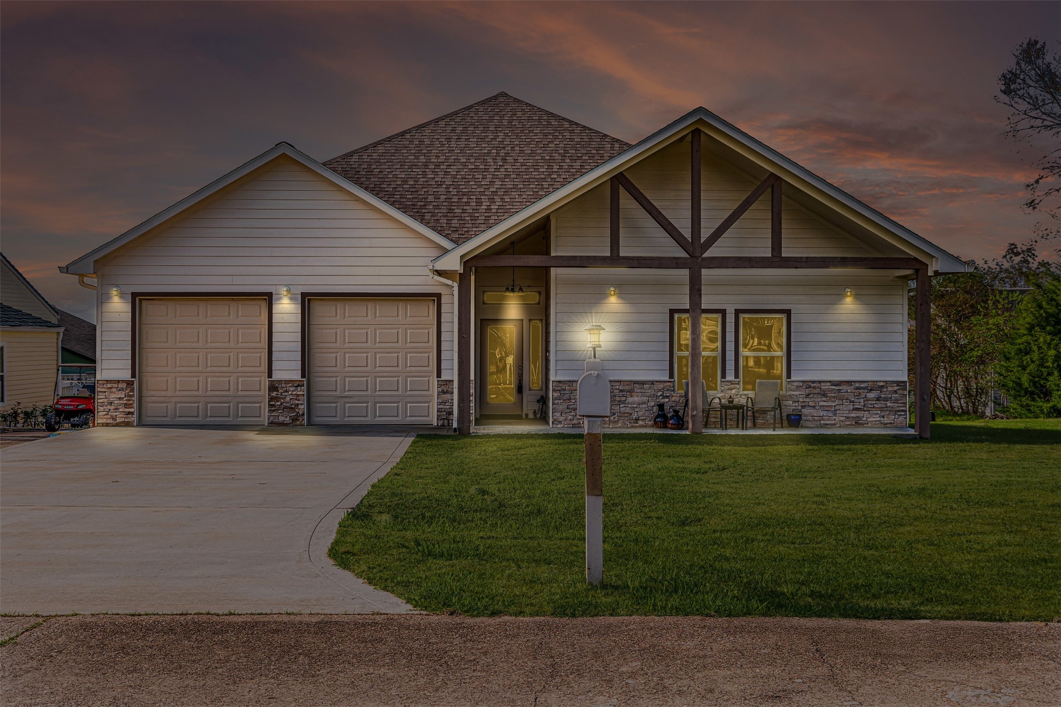 606 Echo Lane Property Photo 2