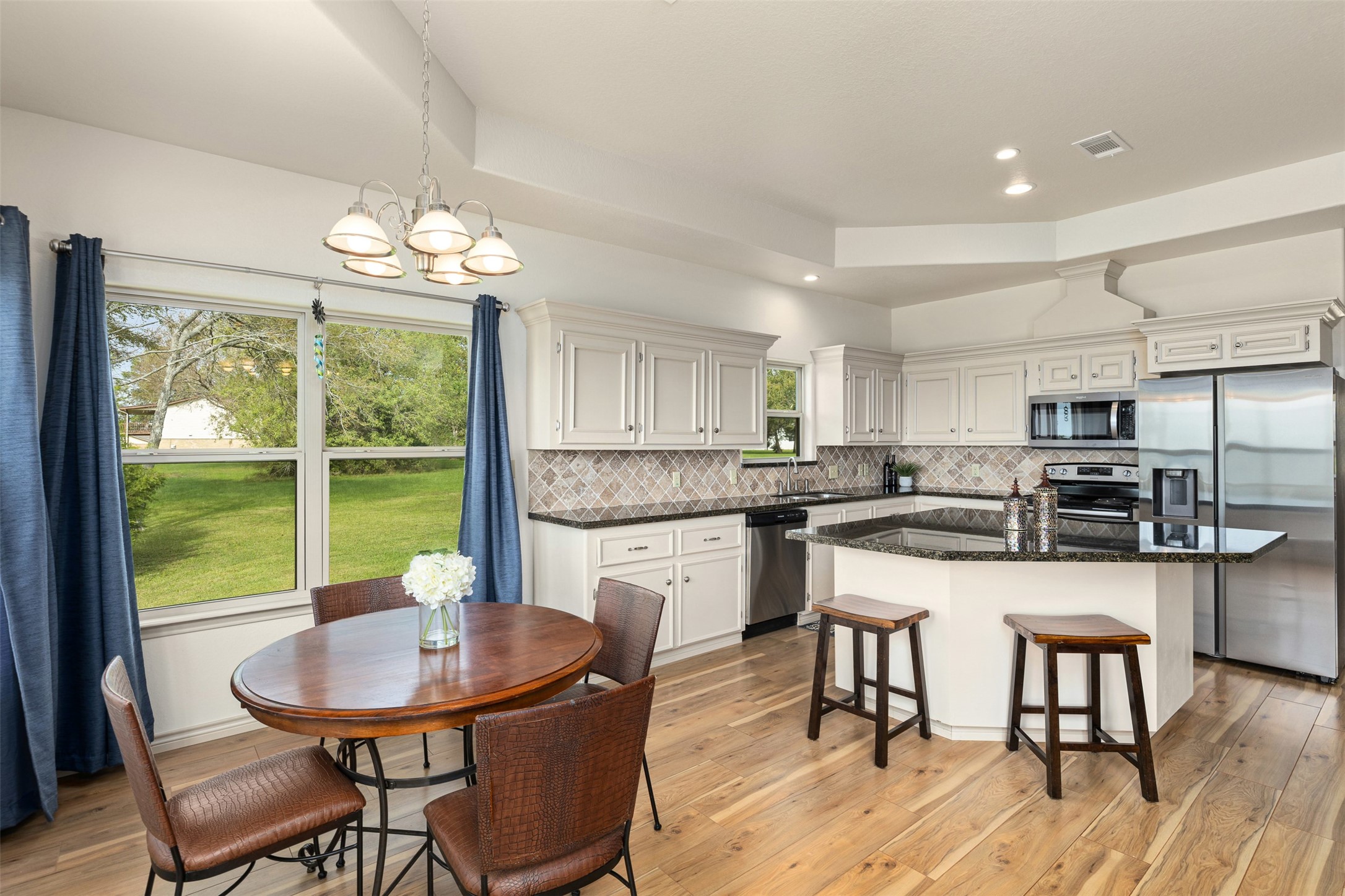 606 Echo Lane Property Photo 17