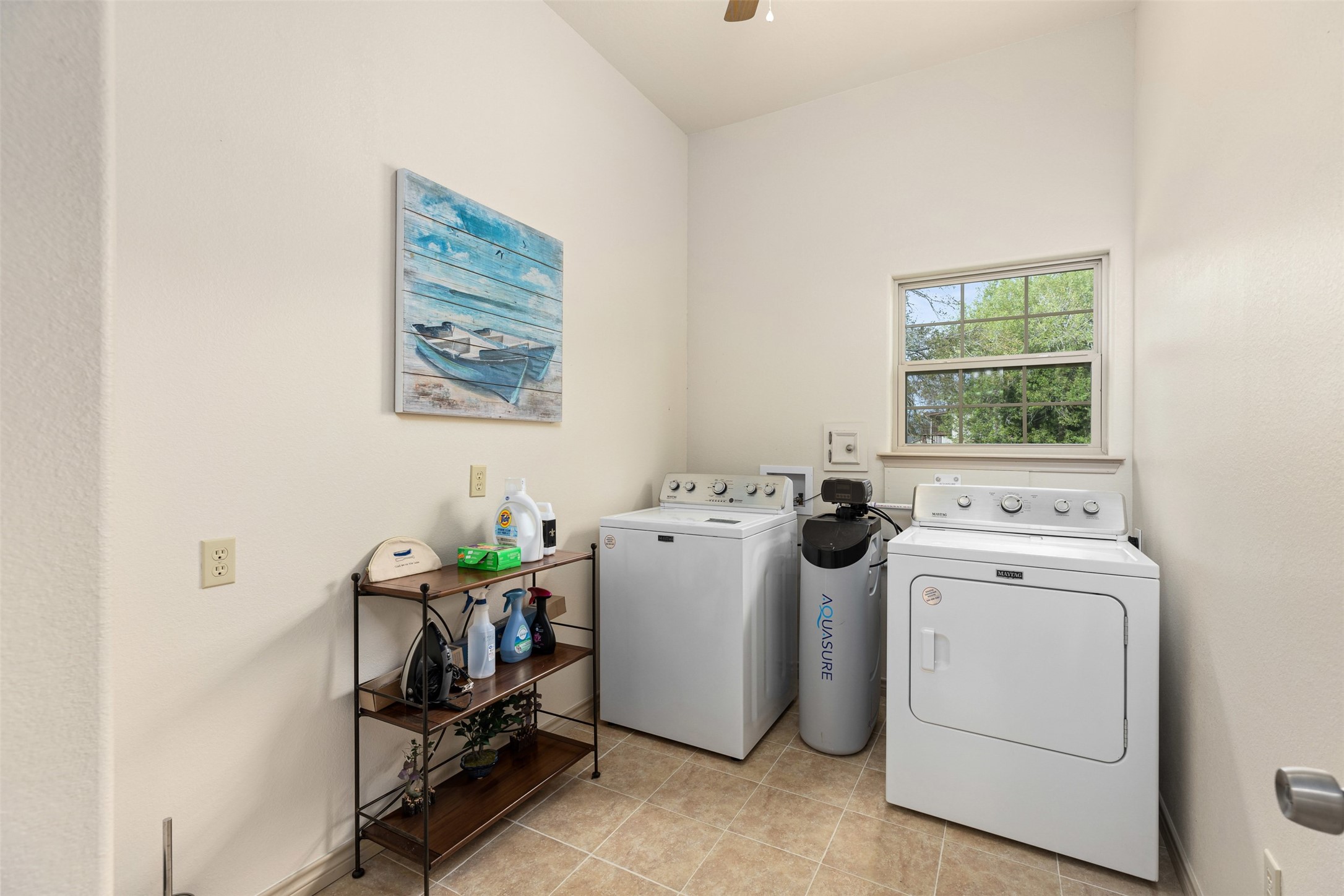 606 Echo Lane Property Photo 24