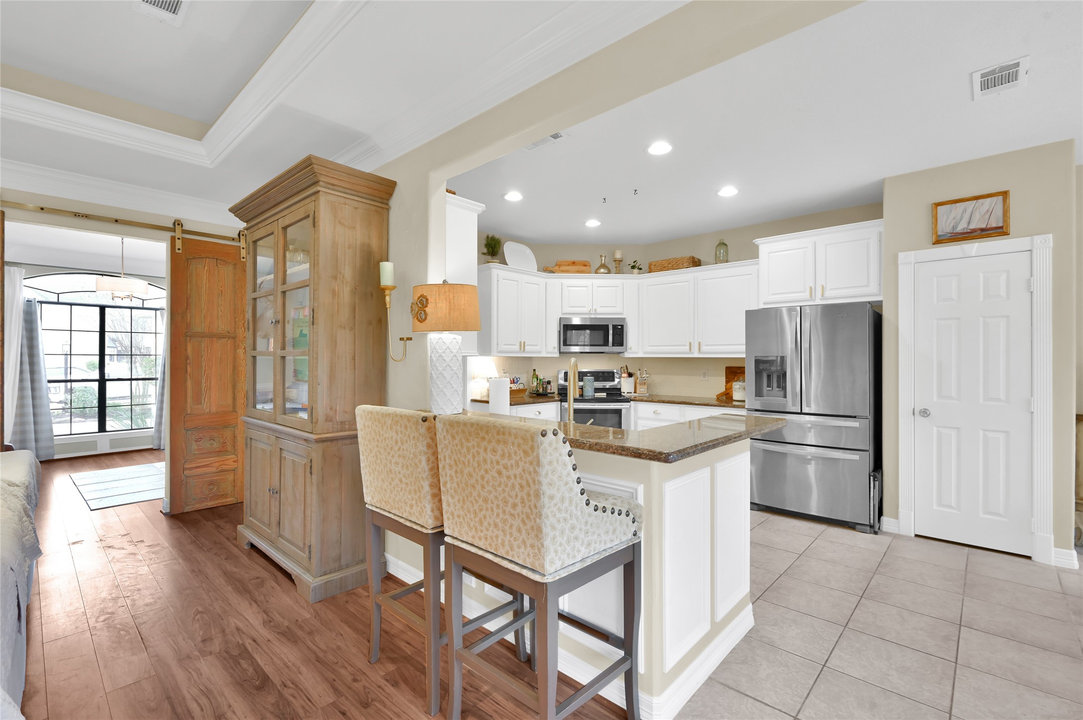 33 Ruskin Drive W Property Photo 13
