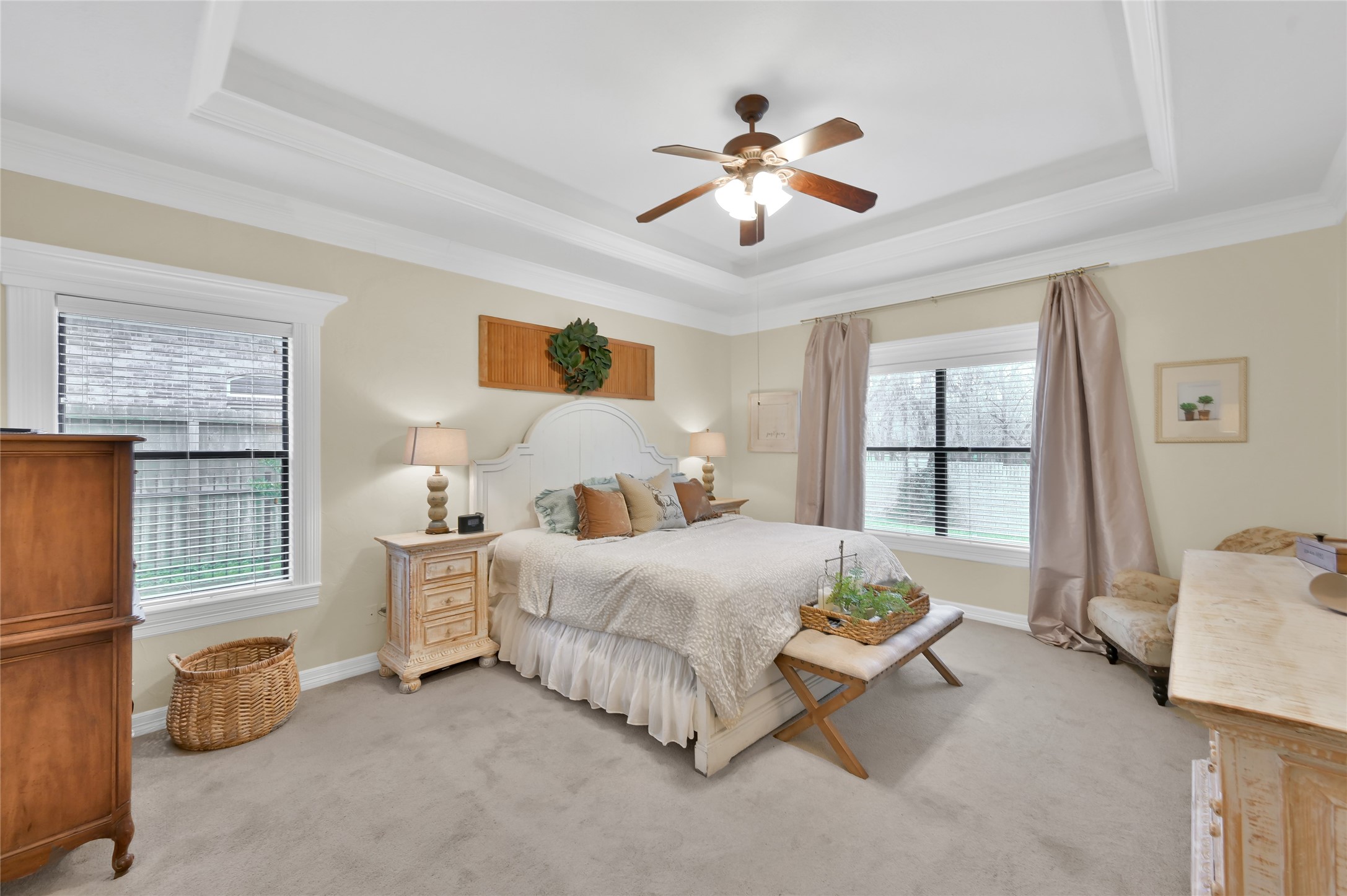 33 Ruskin Drive W Property Photo 20