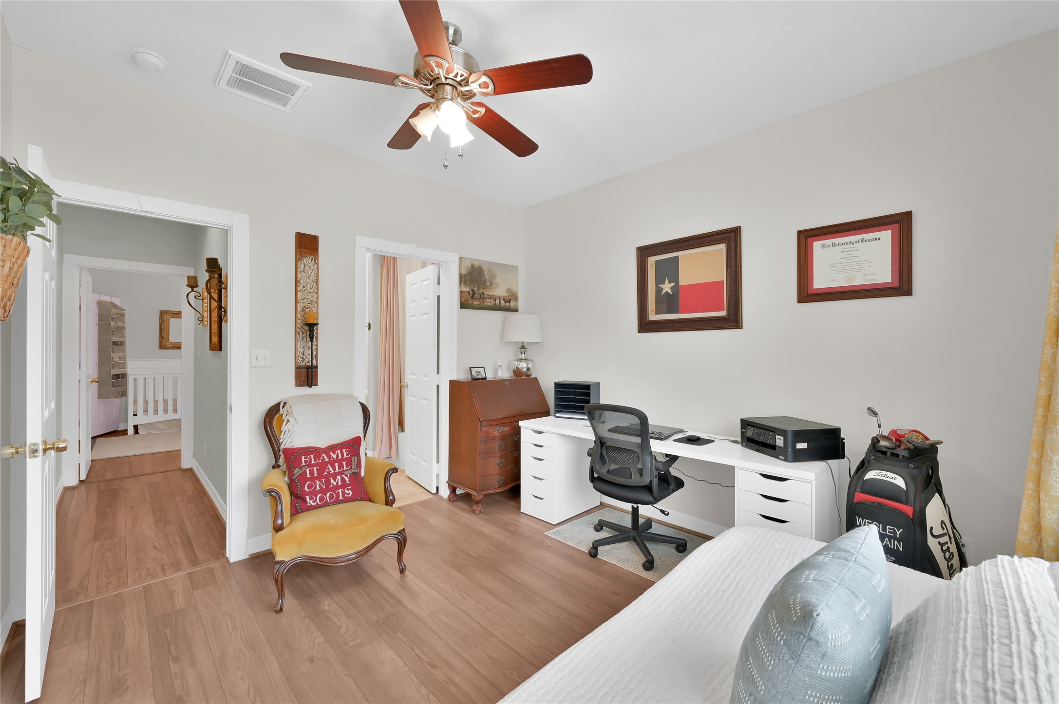 33 Ruskin Drive W Property Photo 32