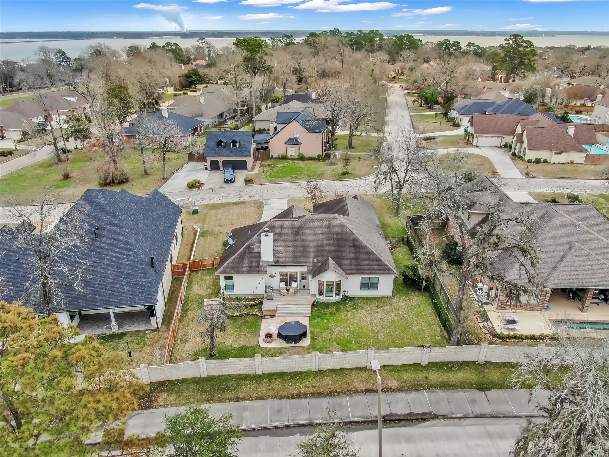 33 Ruskin Drive W Property Photo 42