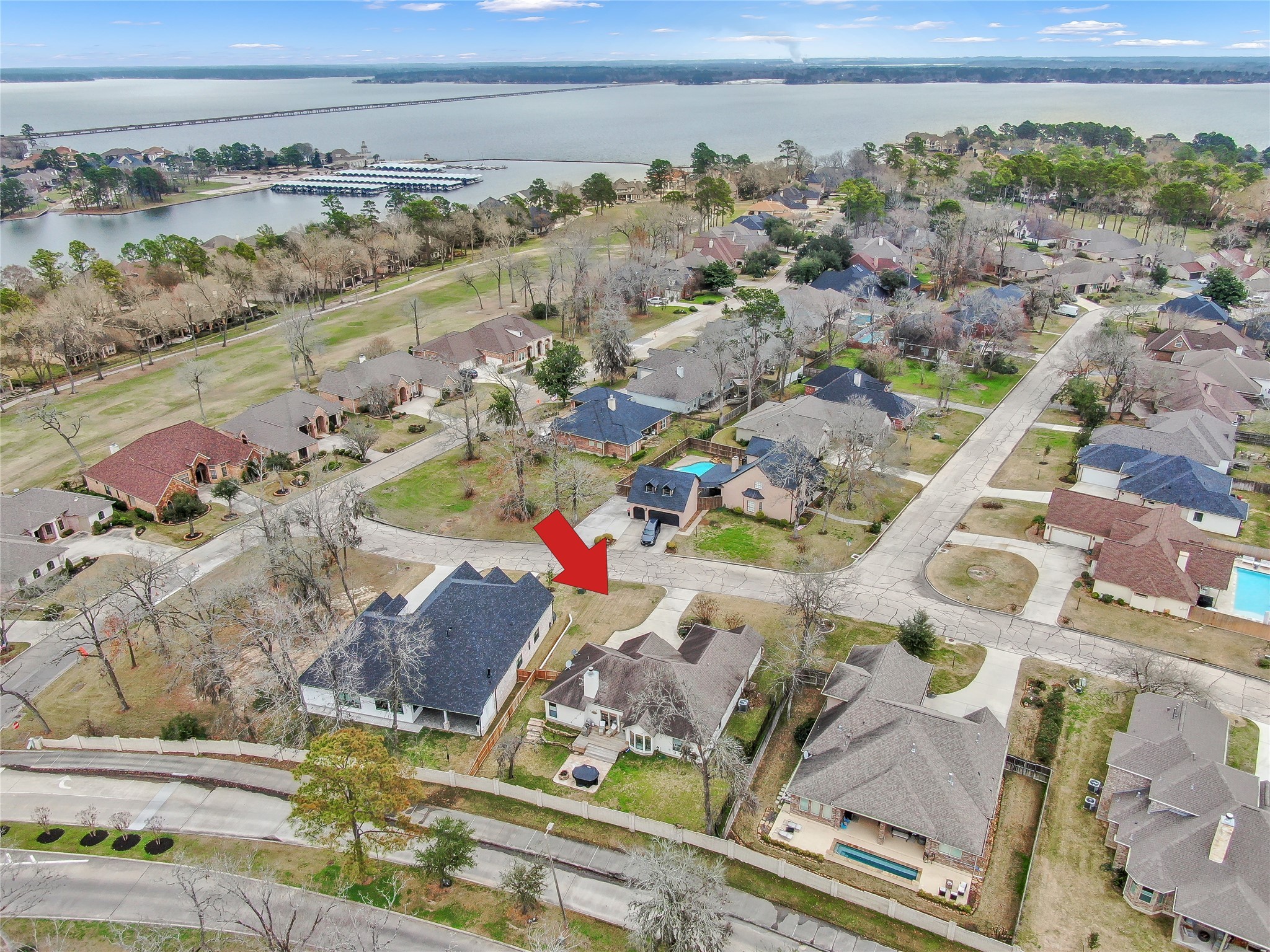 33 Ruskin Drive W Property Photo 45