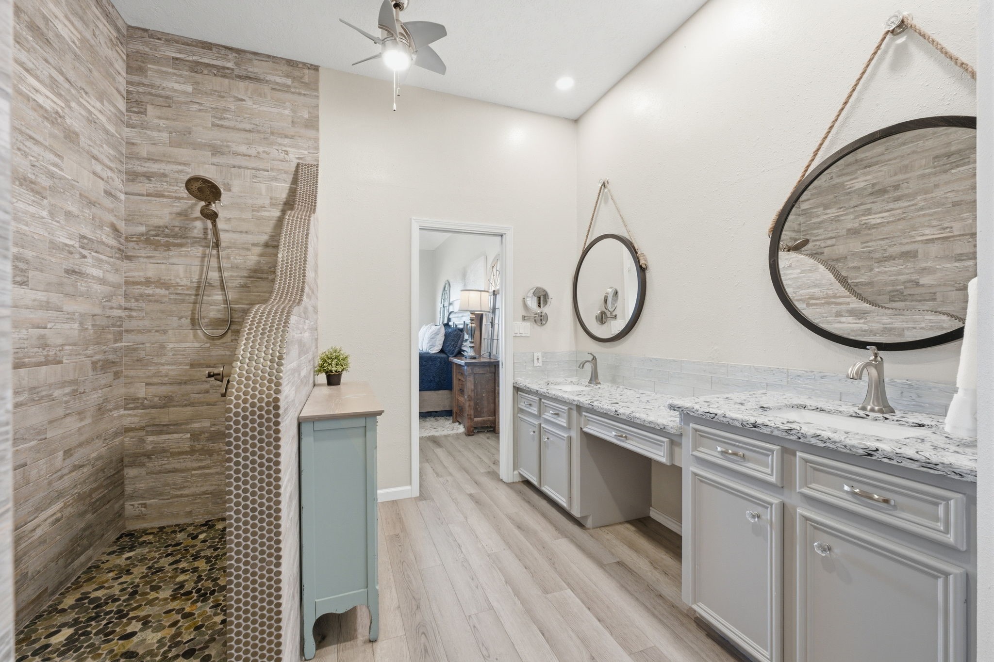 2 Regency Point Property Photo 5