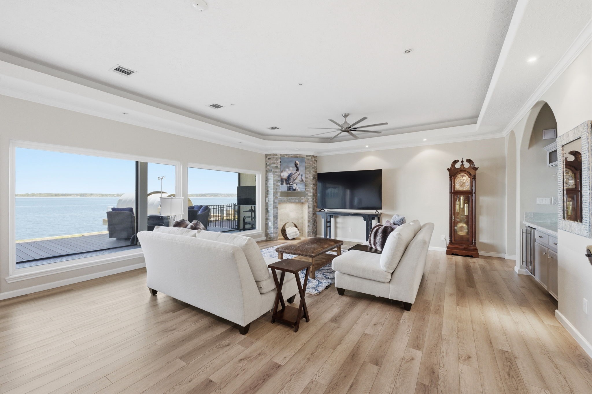 2 Regency Point Property Photo 11