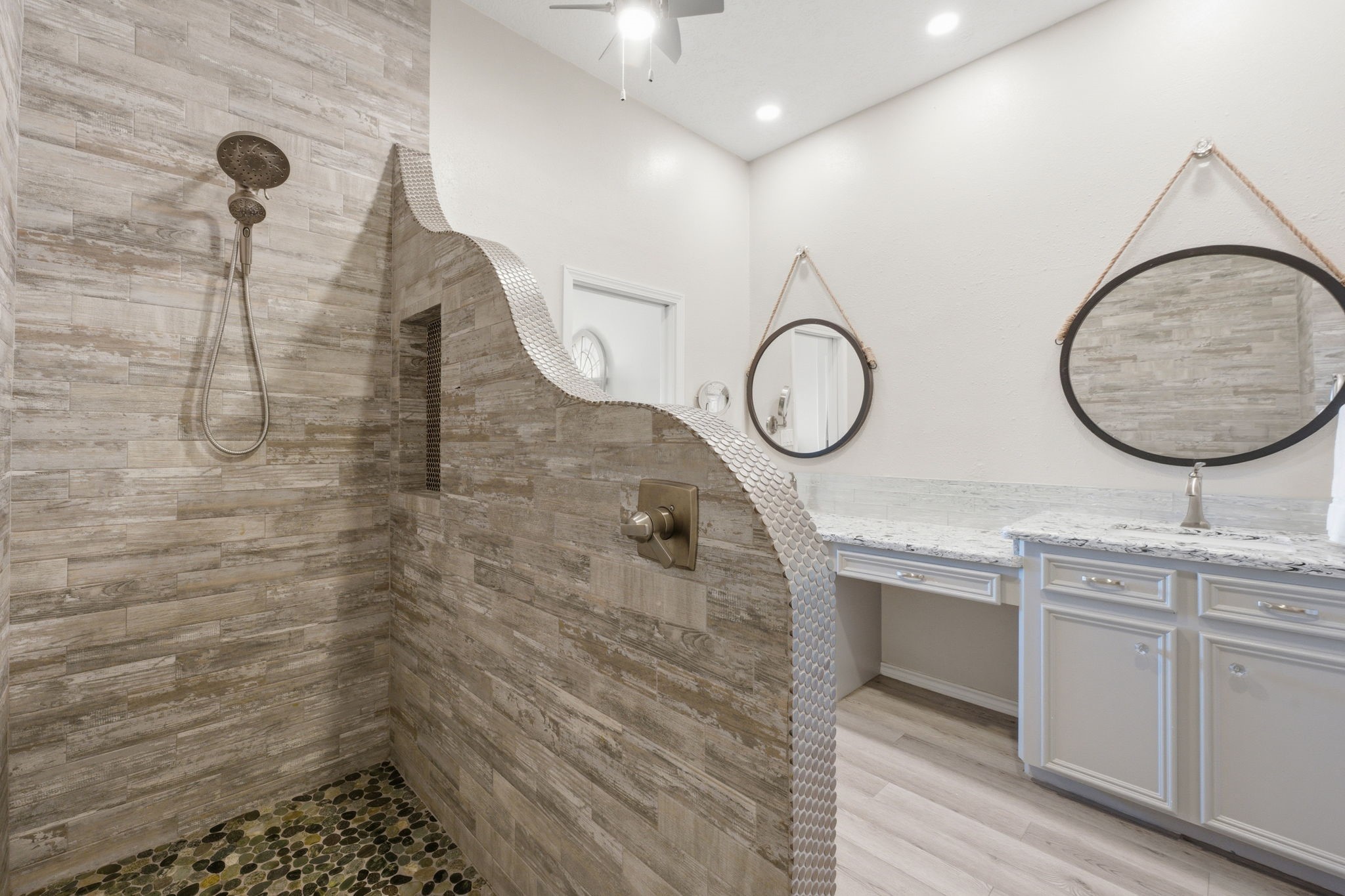 2 Regency Point Property Photo 21