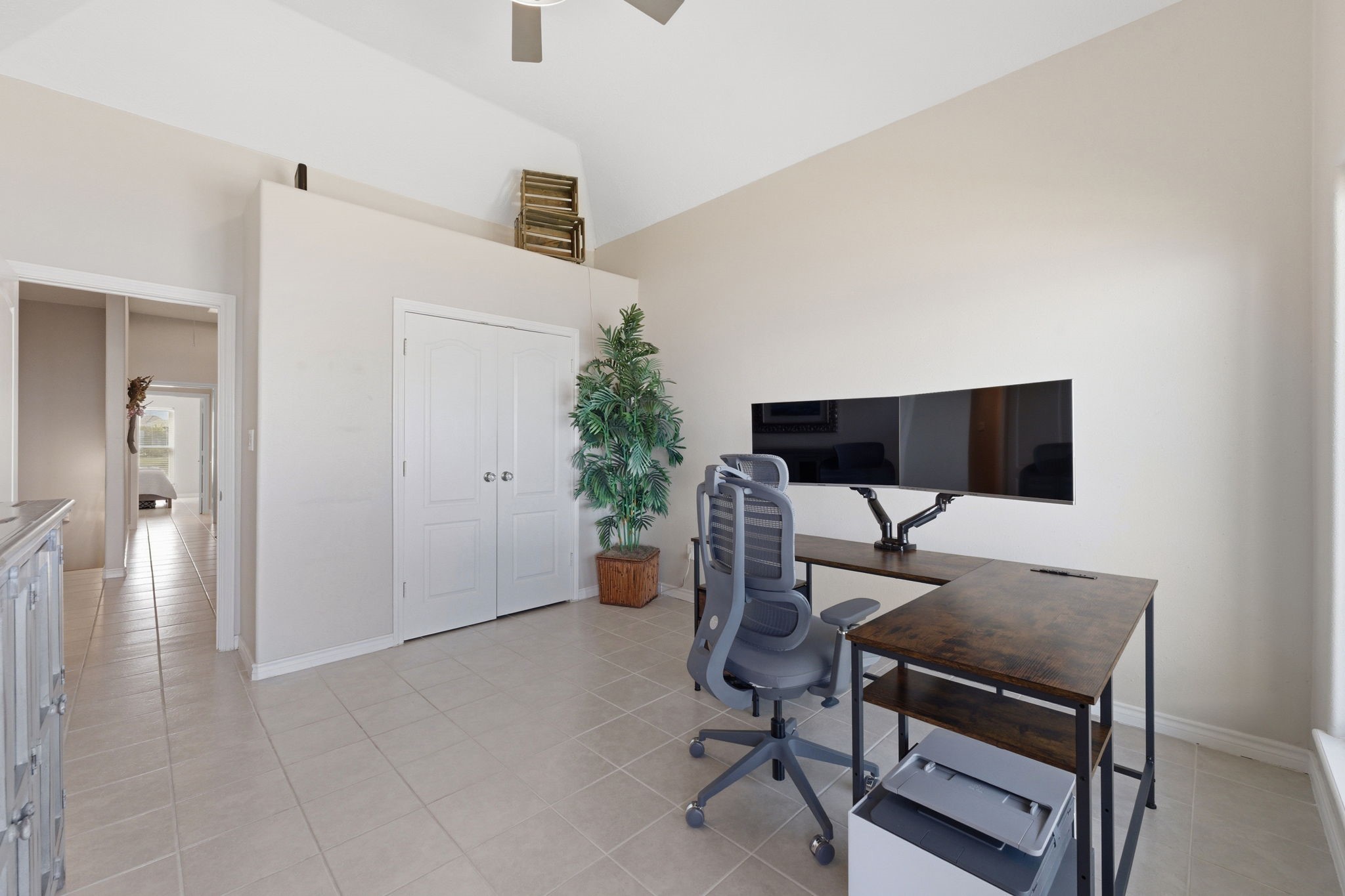 2 Regency Point Property Photo 29