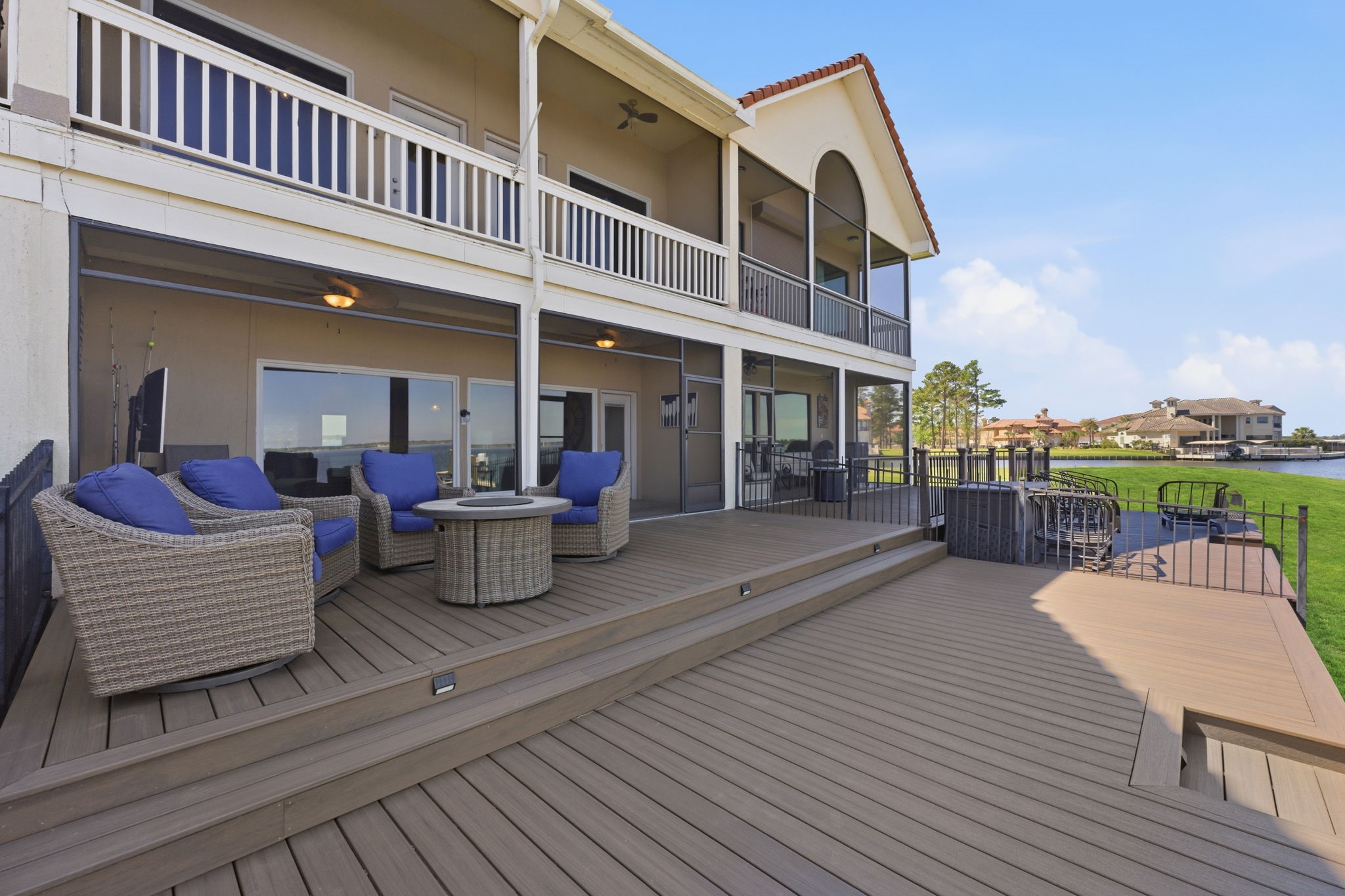 2 Regency Point Property Photo 32