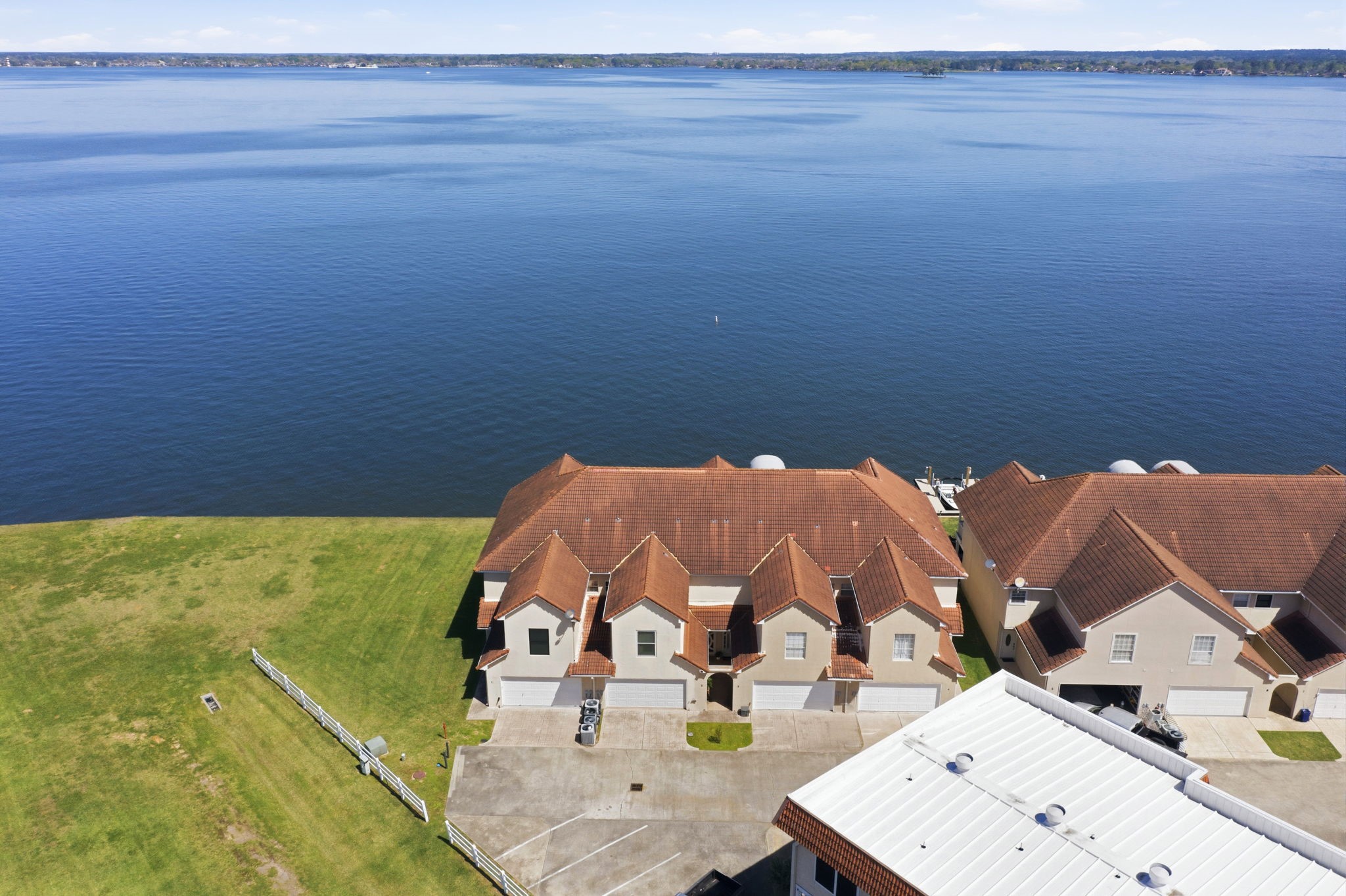 2 Regency Point Property Photo 37