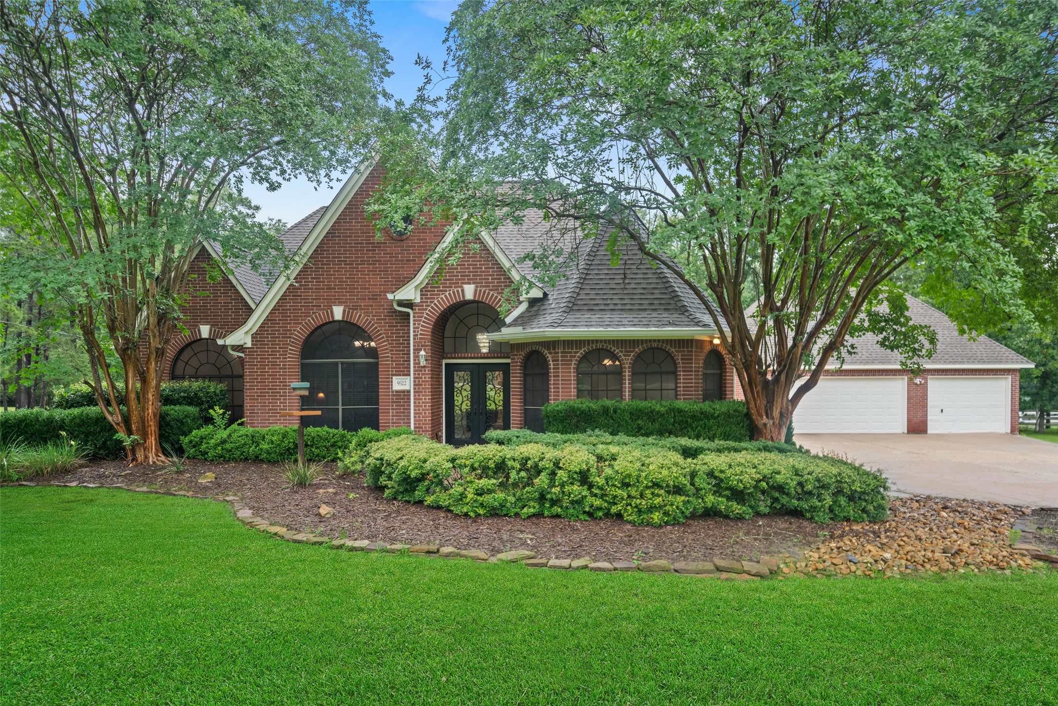 9322 Sendera Drive Property Photo 1