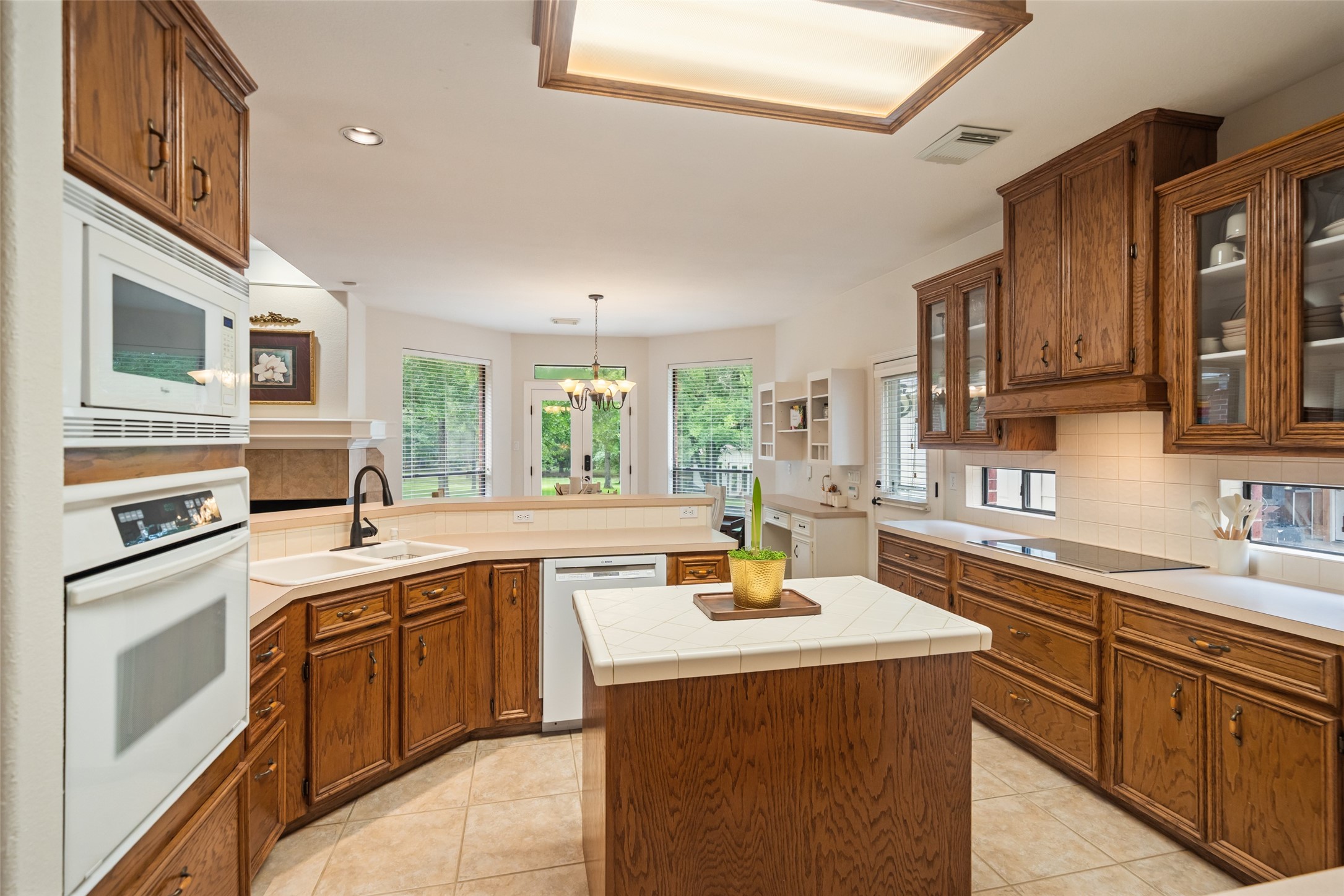 9322 Sendera Drive Property Photo 18