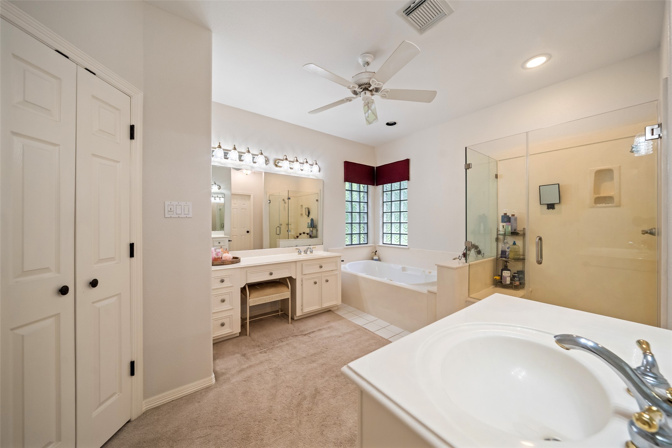 9322 Sendera Drive Property Photo 32