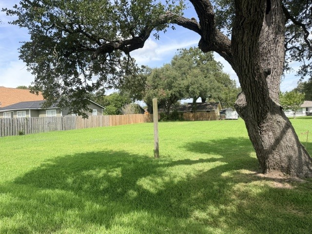 506 Hinken Street Property Photo 4