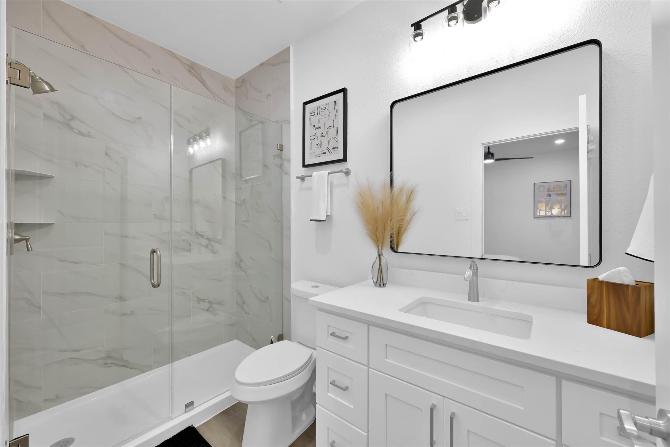 211 S 5th Street B Property Photo 8