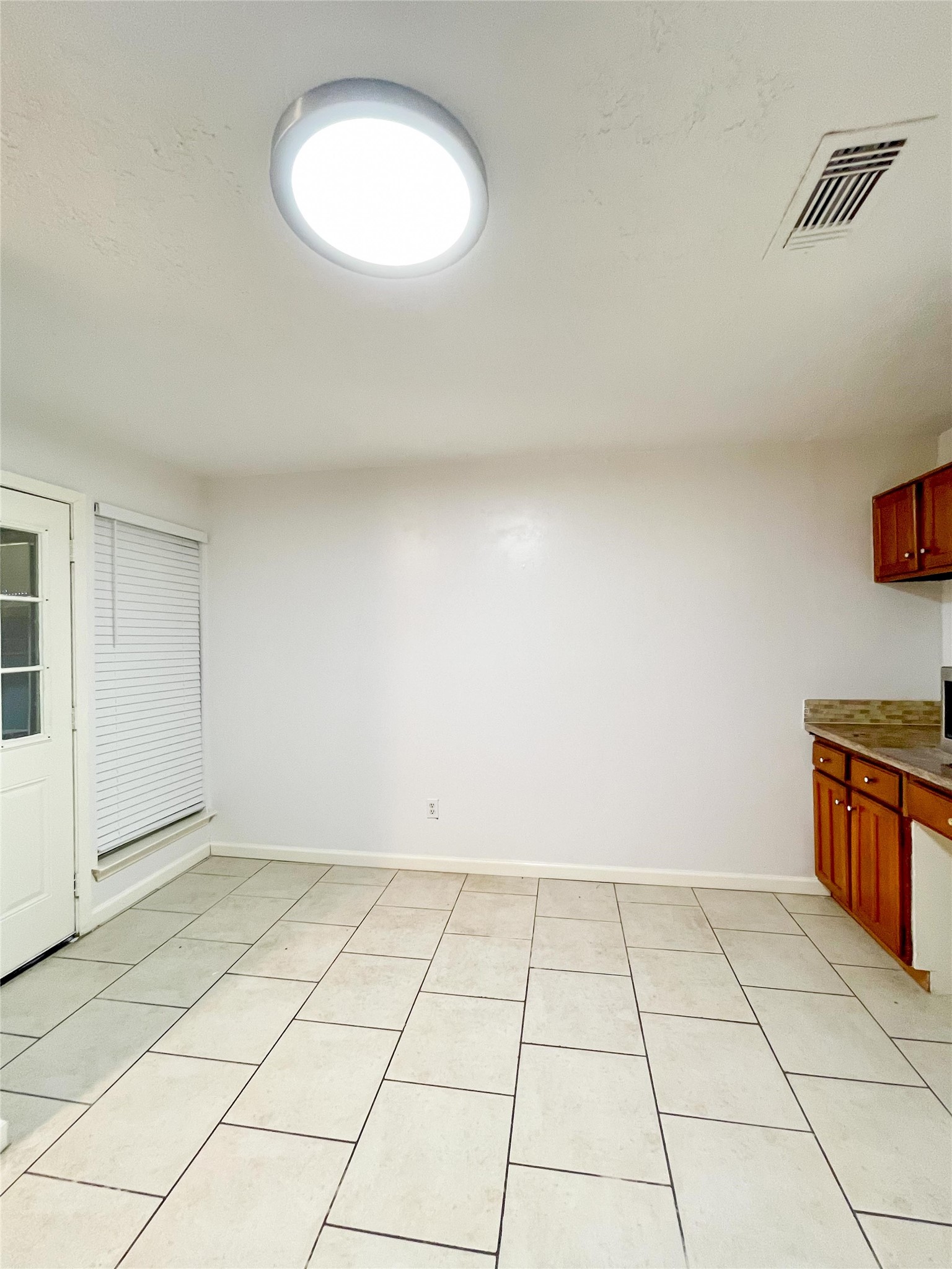 9506 Riverside Lodge Drive Property Photo 15