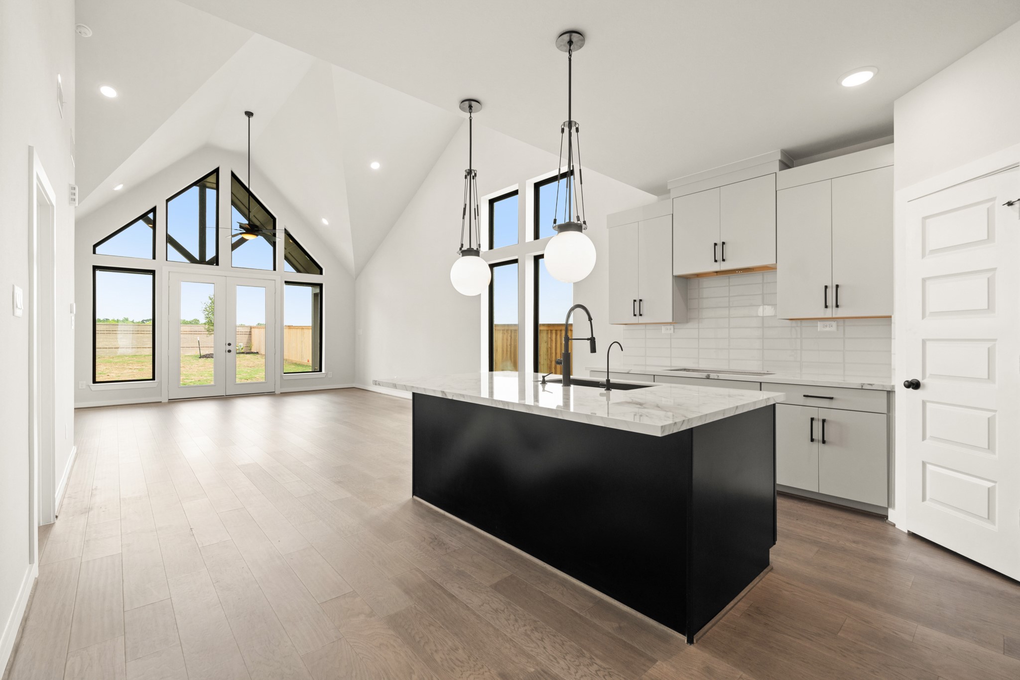21418 Jewelflower Court Property Photo 8