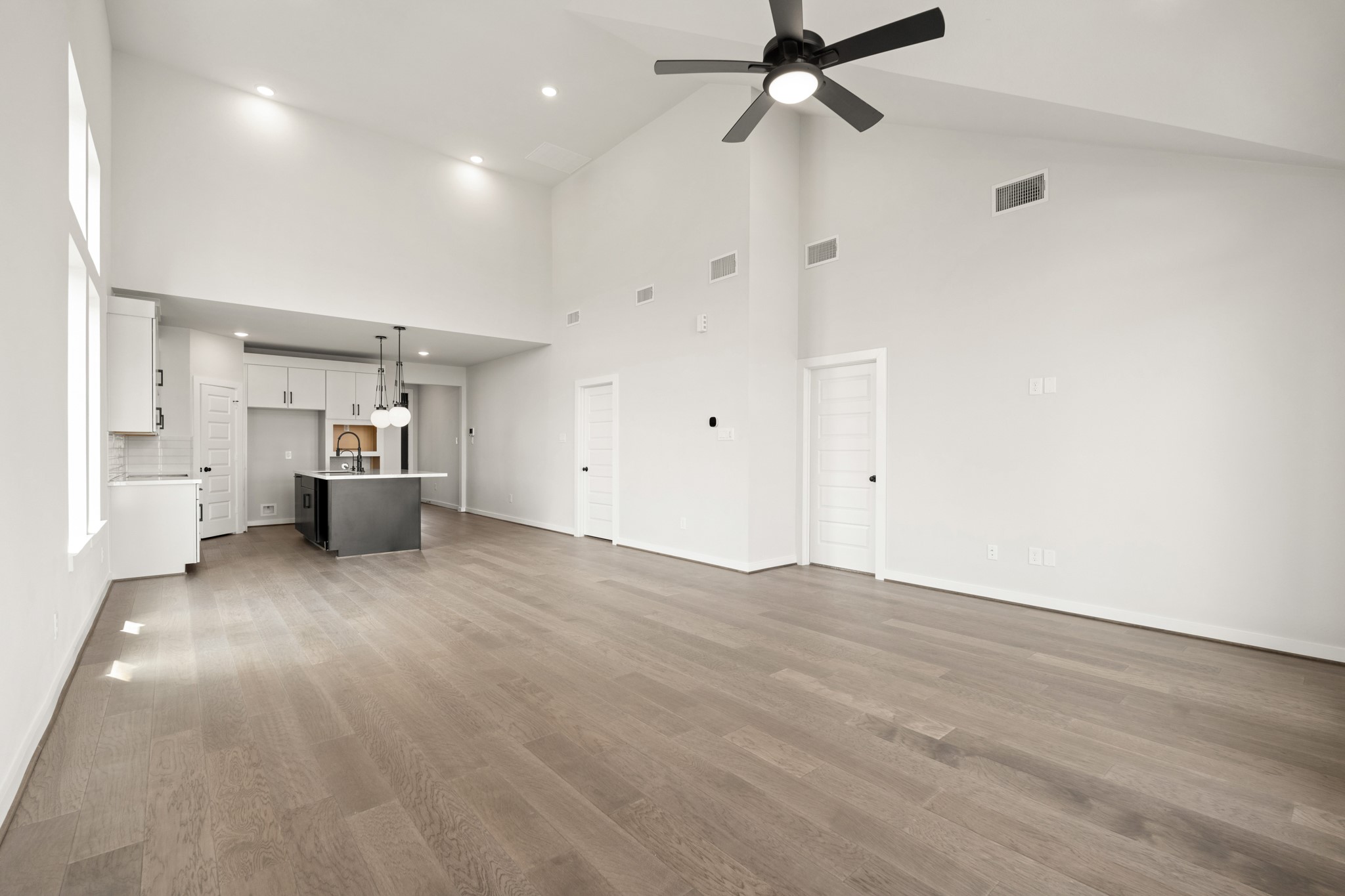 21418 Jewelflower Court Property Photo 10