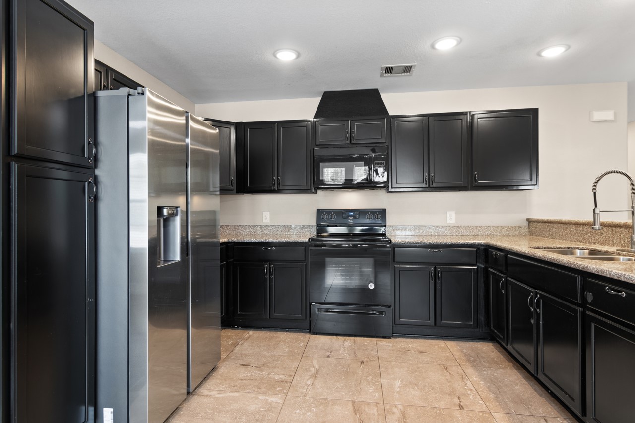 3723 Putnam Drive A Property Photo 2