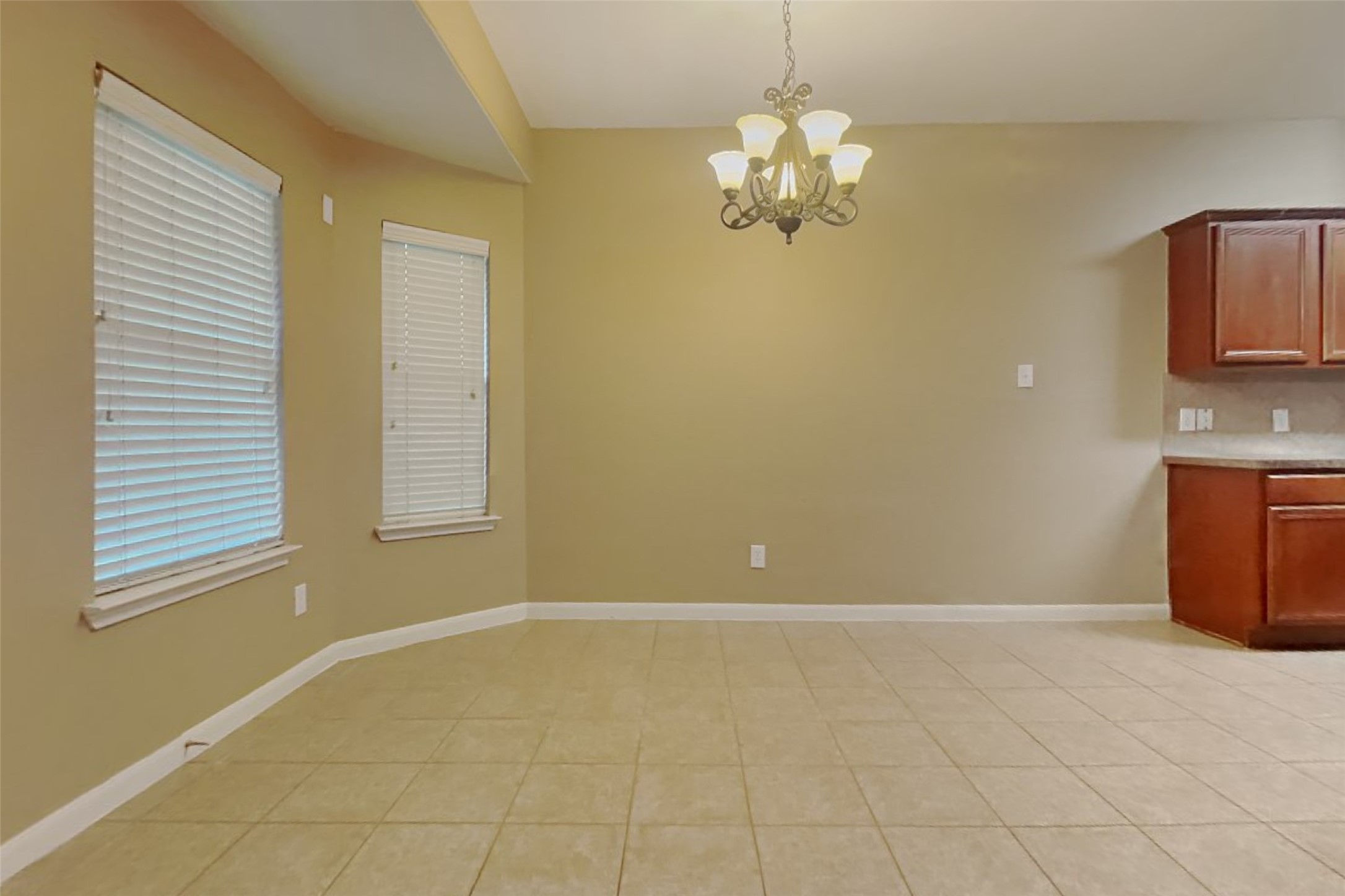 20815 May Showers Circle Property Photo 4
