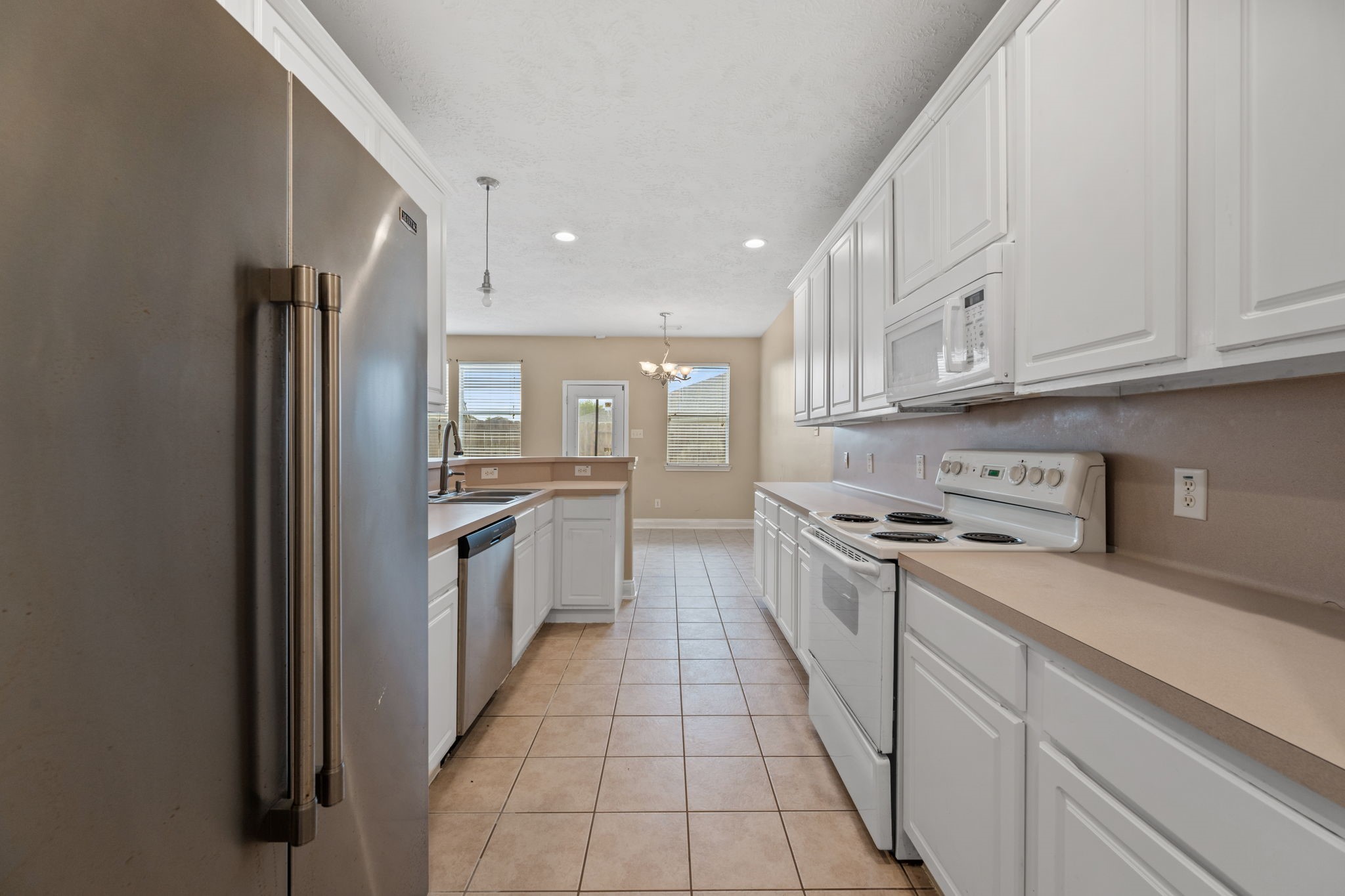 8714 Thistlemoor Lane Property Photo 11